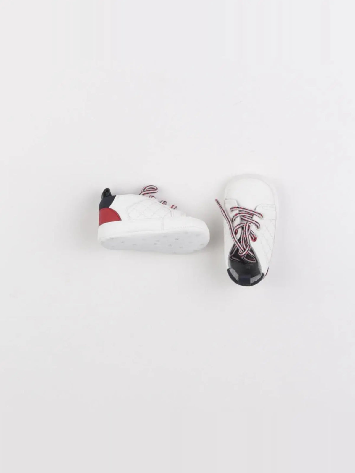 Tape à l'oeil - chaussons blanc - pointure 17