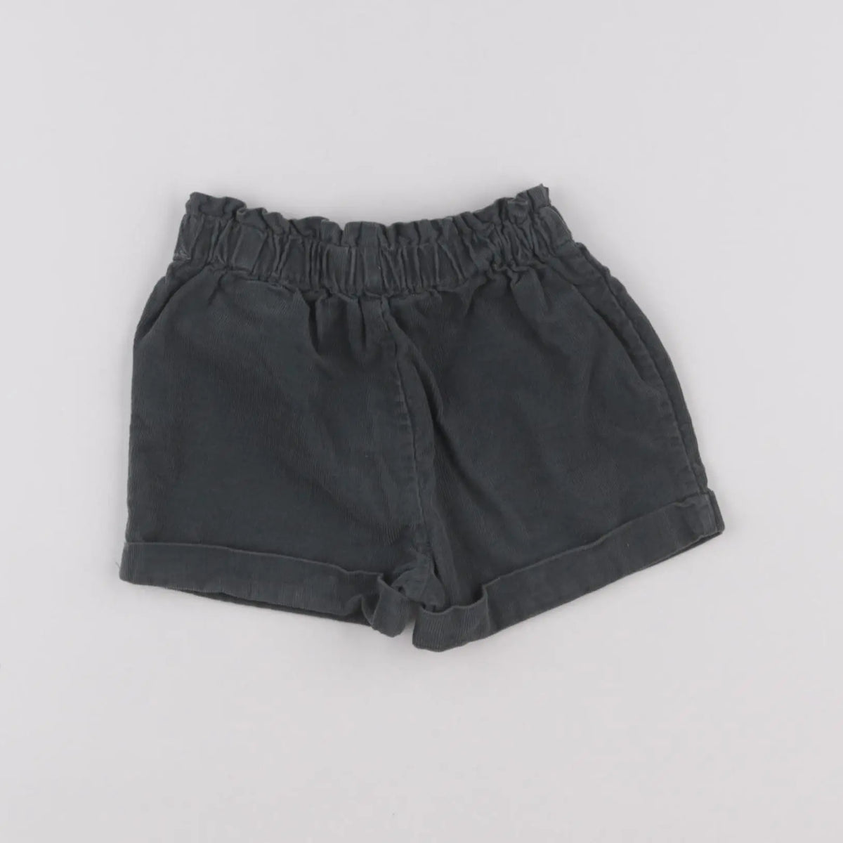 Vertbaudet - short vert - 18 mois