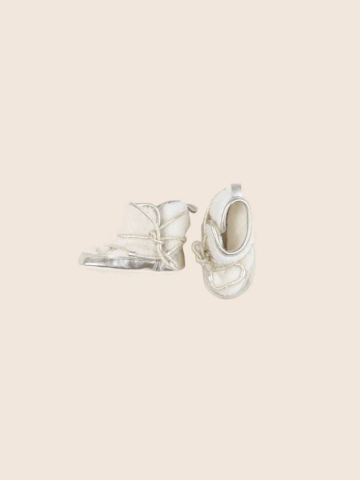 Tape à l'oeil - chaussons or - pointure 18/19