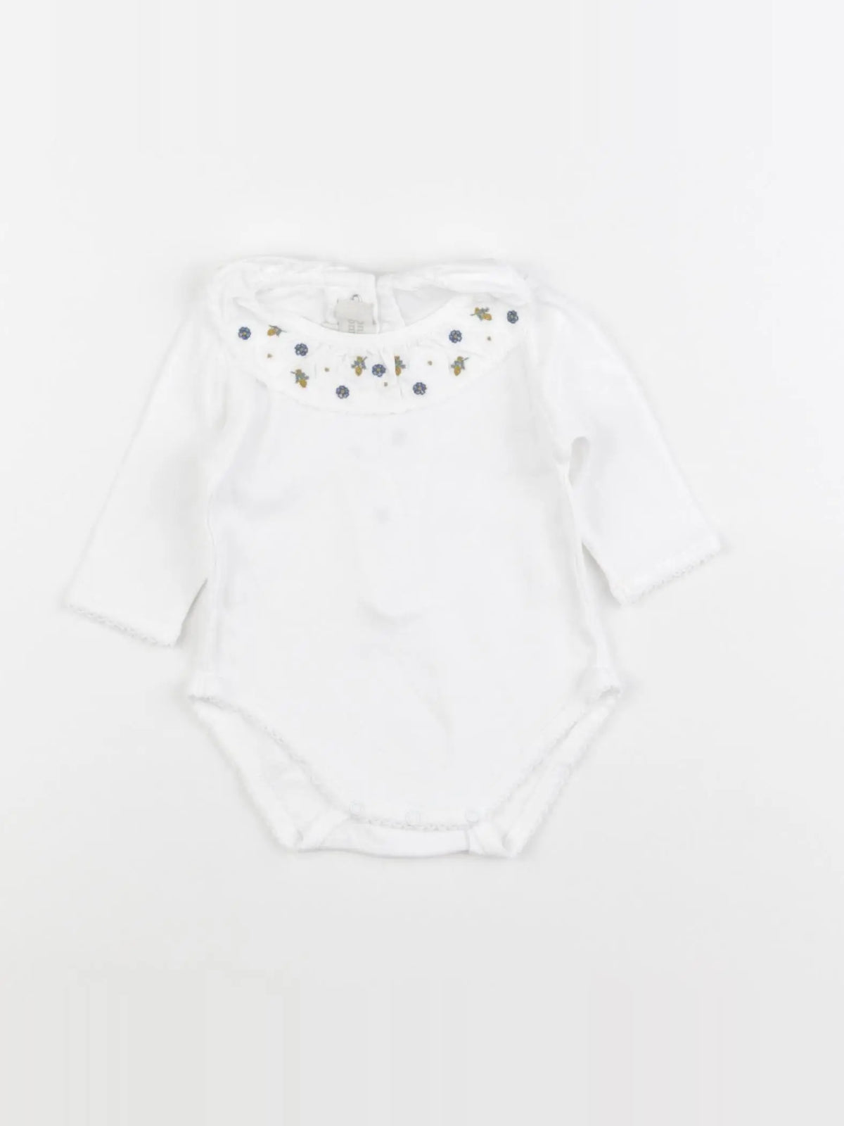 Bonnet à Pompon - body blanc - 3 mois