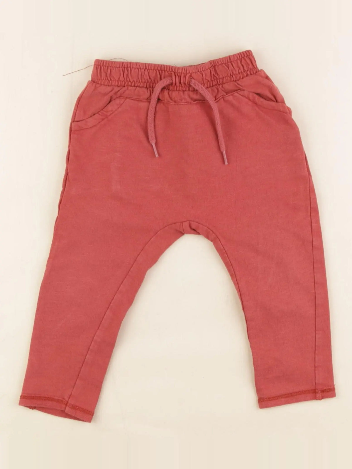 Vertbaudet - sarouel rouge - 12 mois