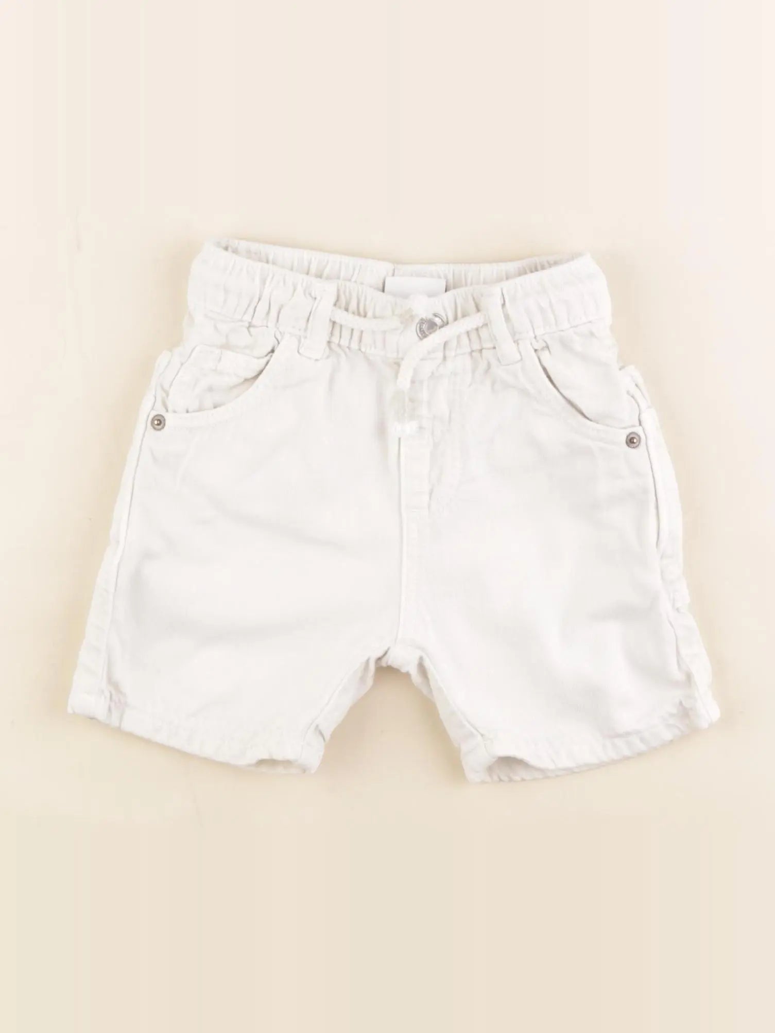 Zara - short beige - 18 mois