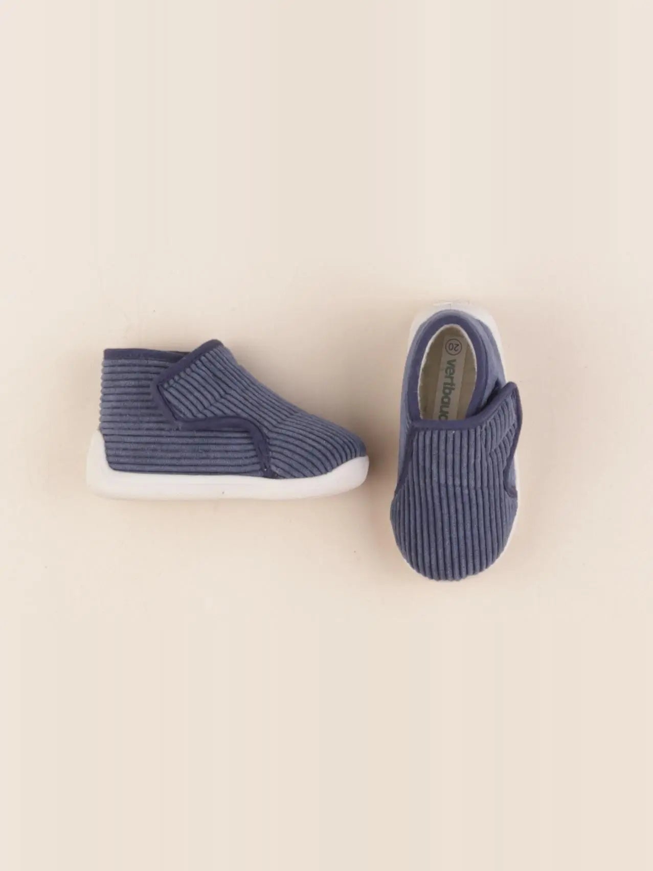 Vertbaudet - chaussons bleu - pointure 20