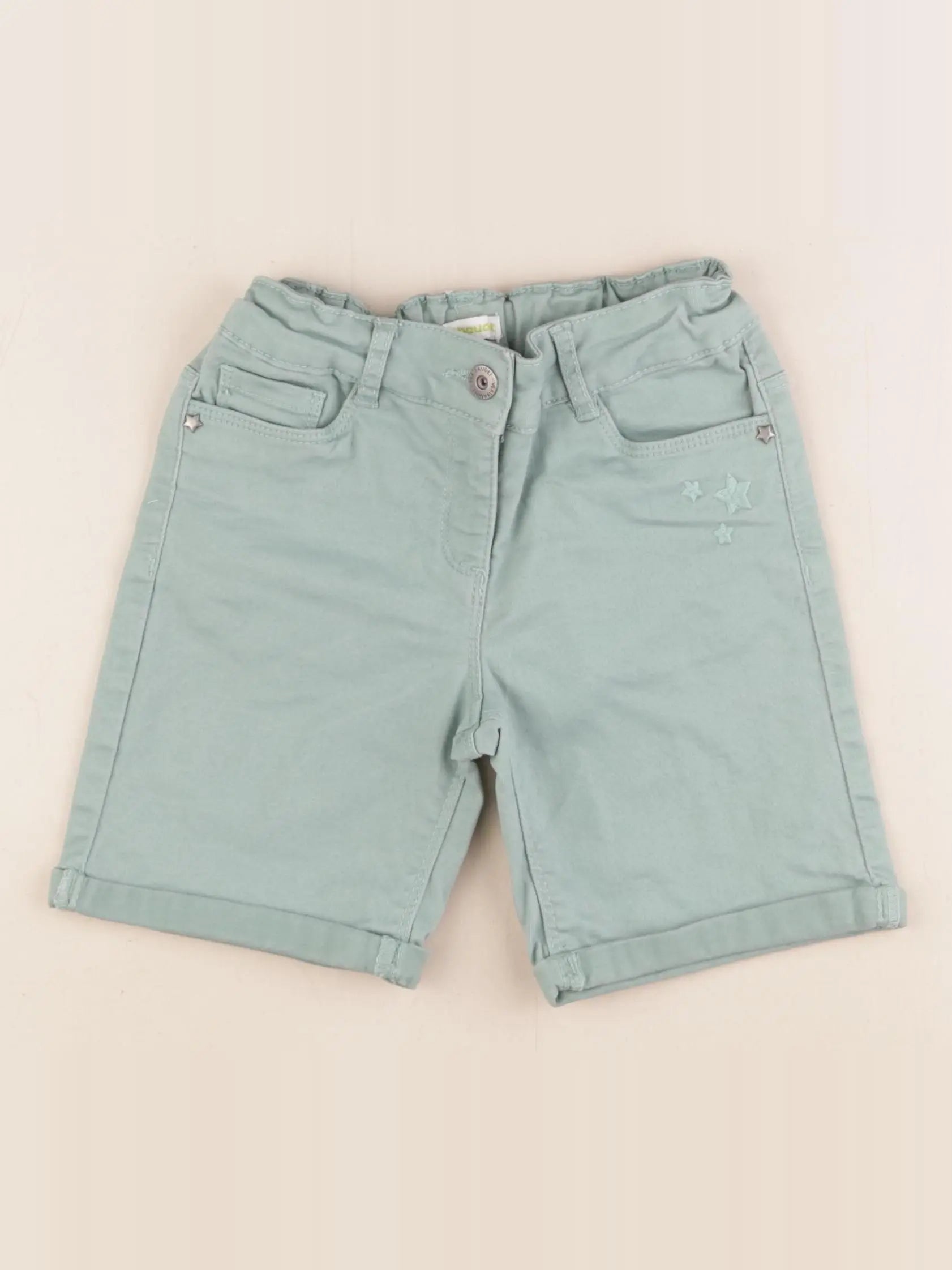 Vertbaudet - short vert - 7 ans