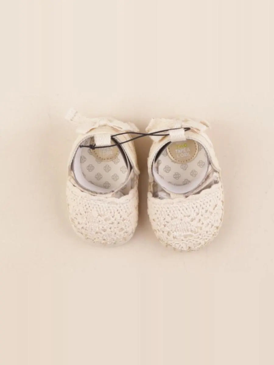 Tape à l'oeil - chaussons beige - pointure 17