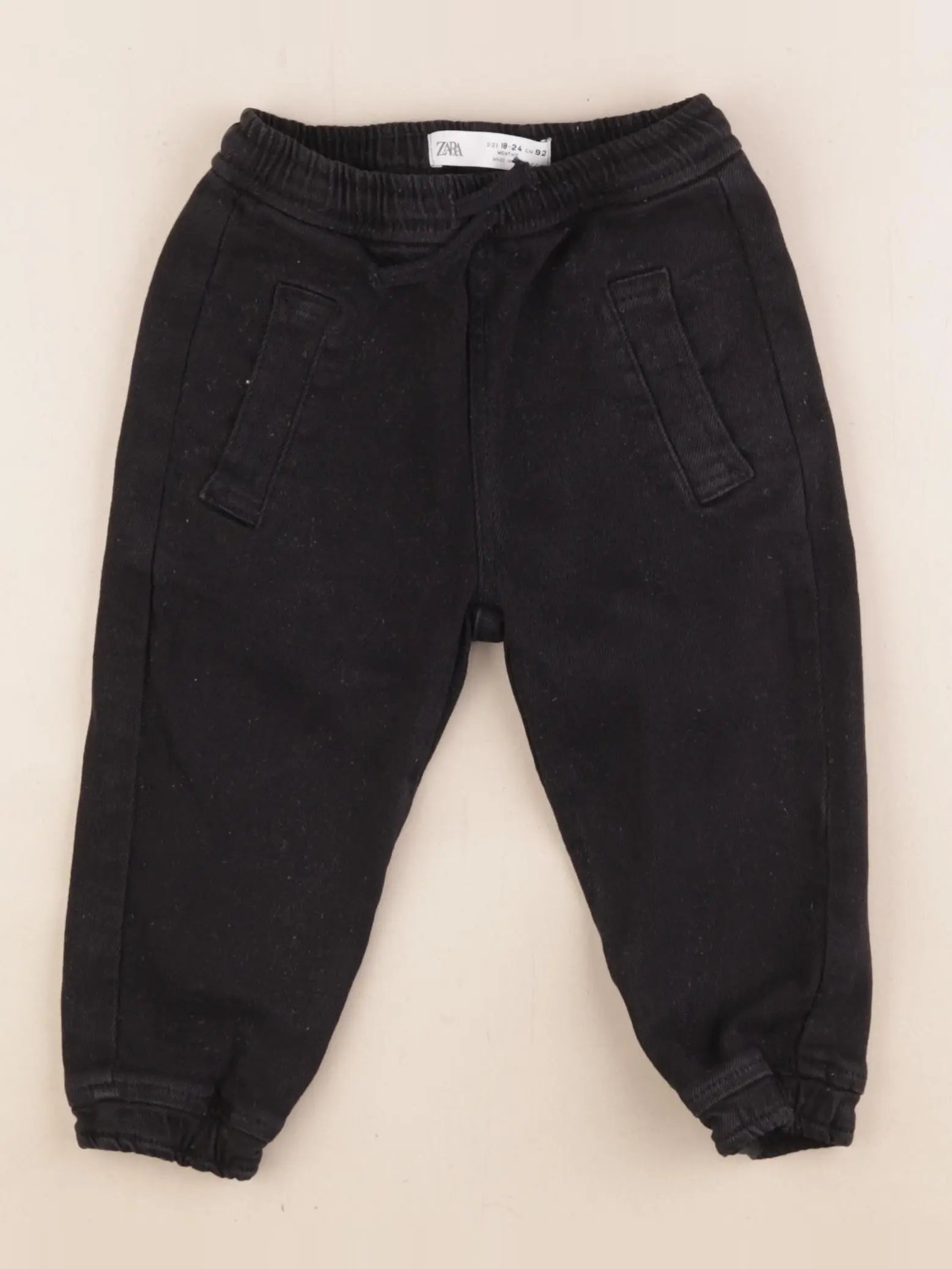 Zara - jean noir - 18/24 mois