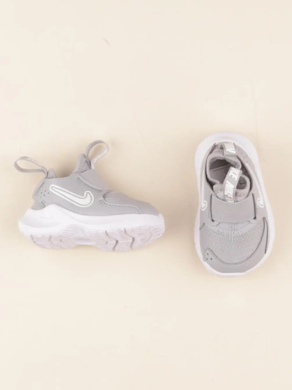 Nike - baskets gris - pointure 17