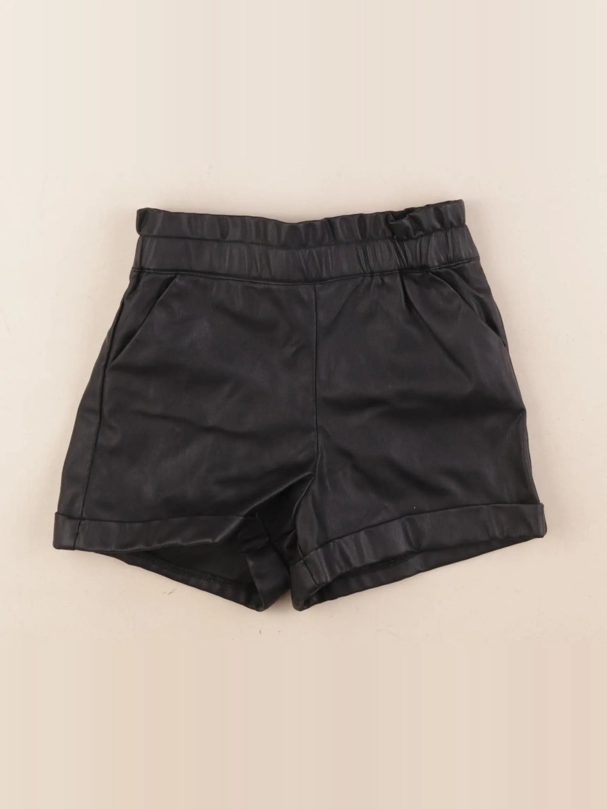 Vertbaudet - short noir - 7 ans