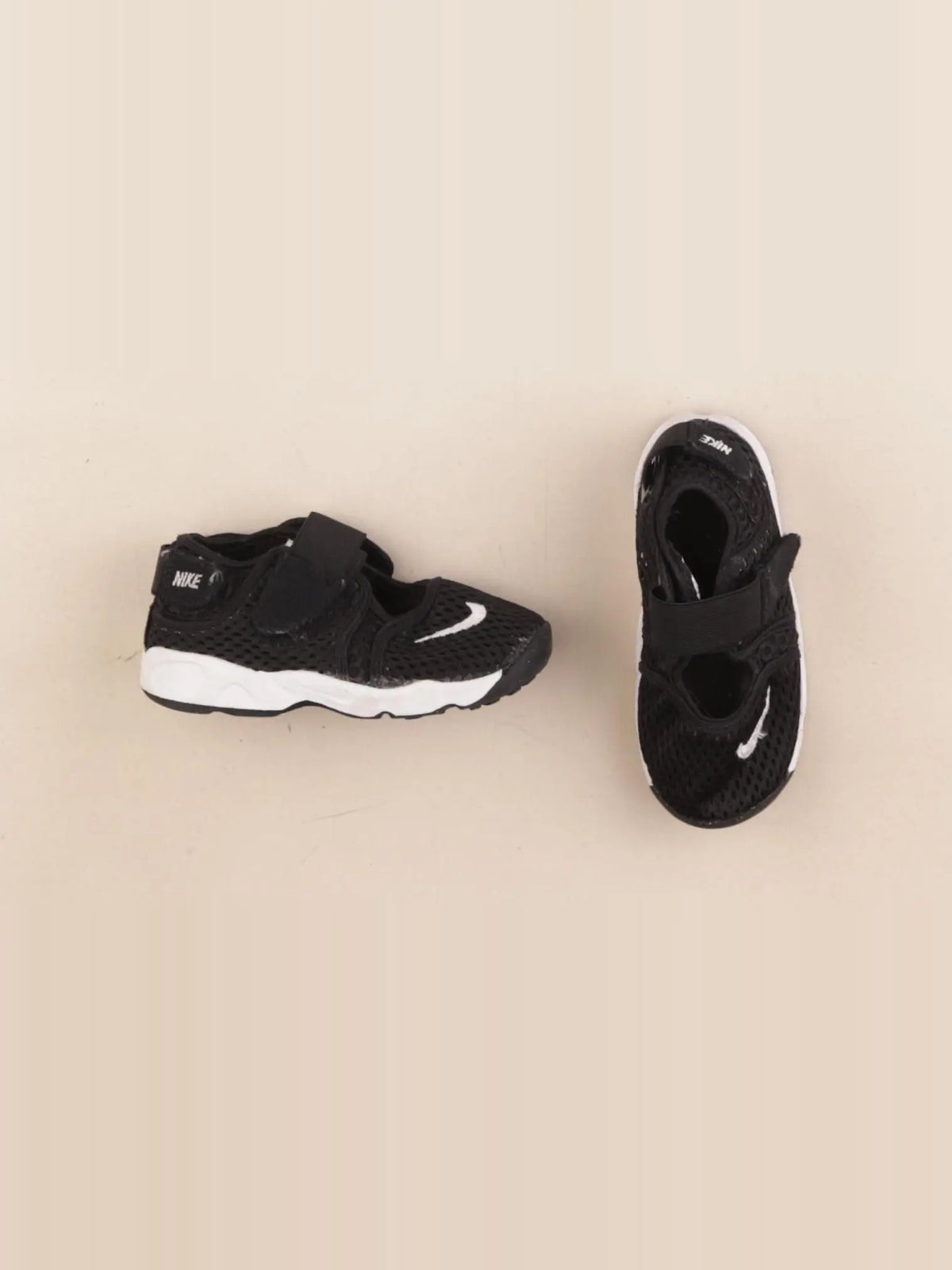 Nike - baskets noir - pointure 25