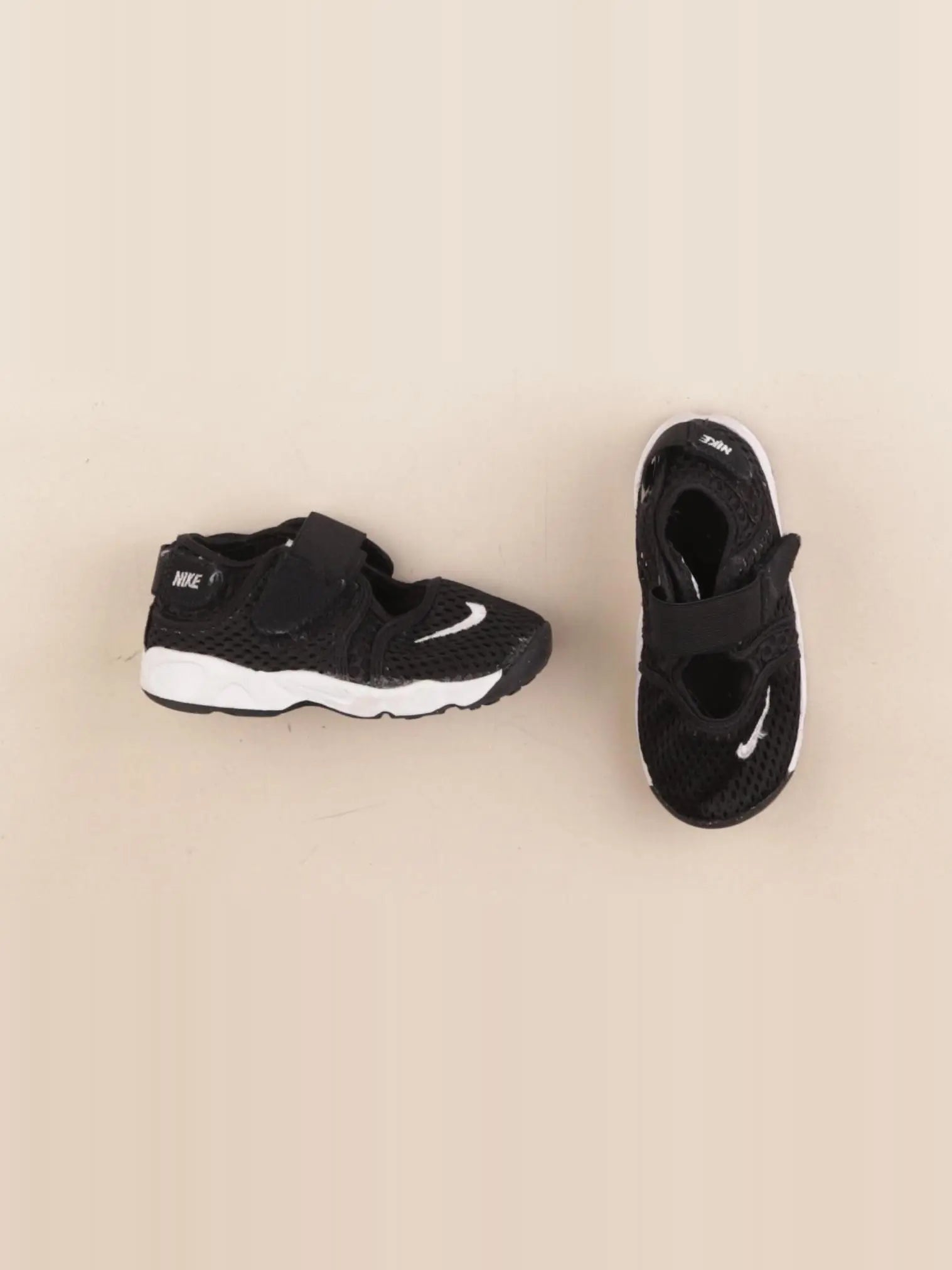 Nike - baskets noir - pointure 25