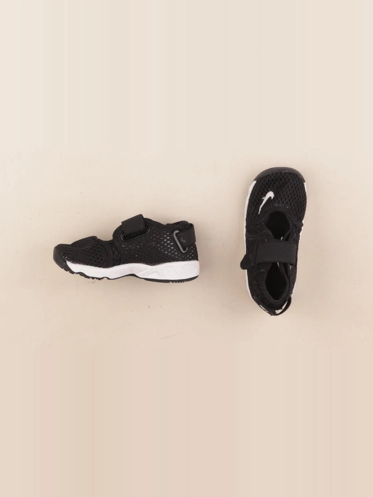 Nike - baskets noir - pointure 25