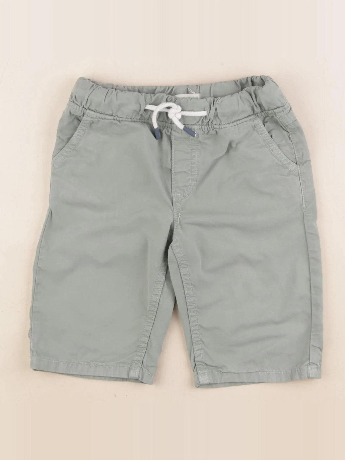 Vertbaudet - short vert - 5 ans
