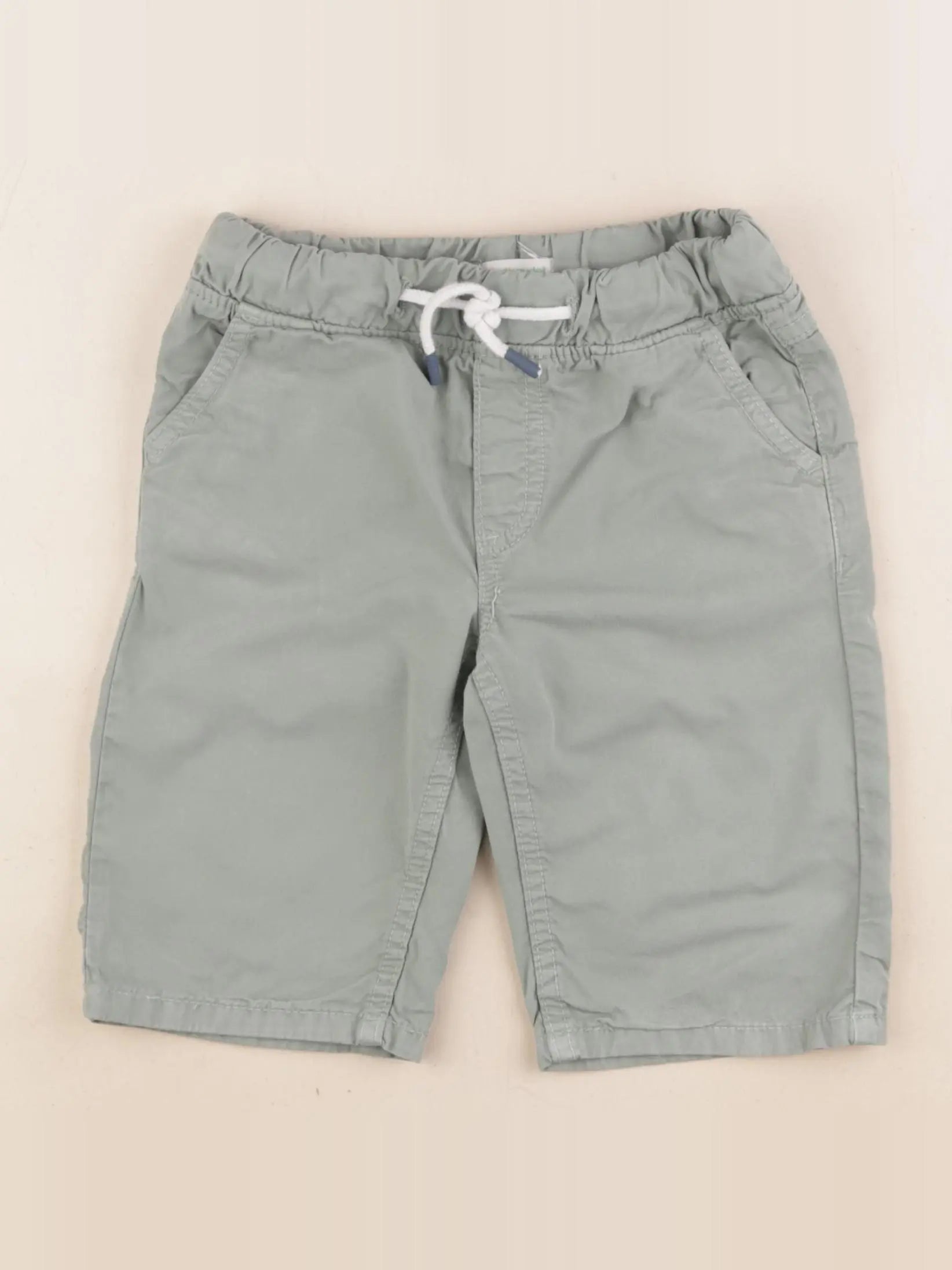 Vertbaudet - short vert - 5 ans