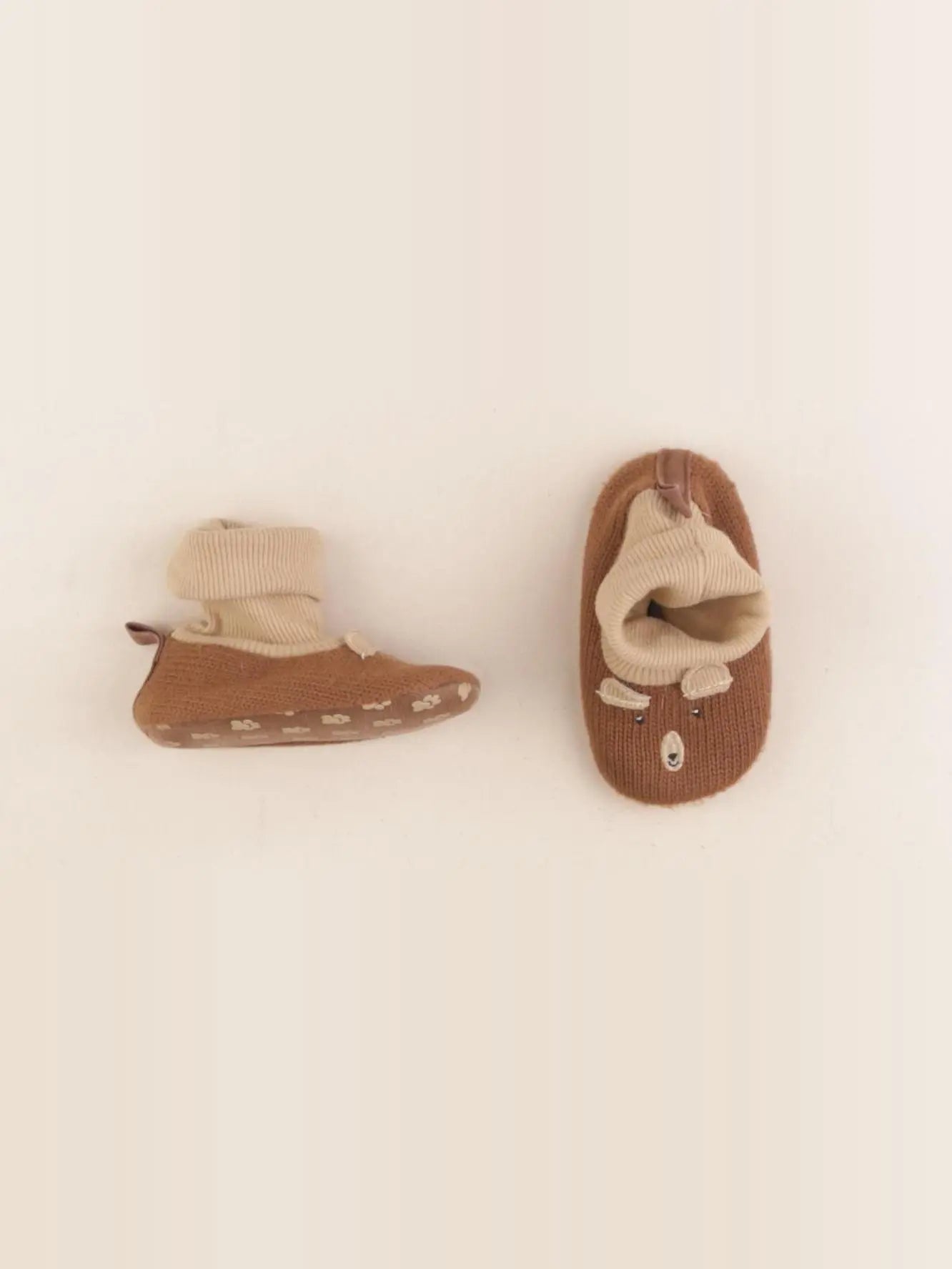 Vertbaudet - chaussons marron - pointure 19