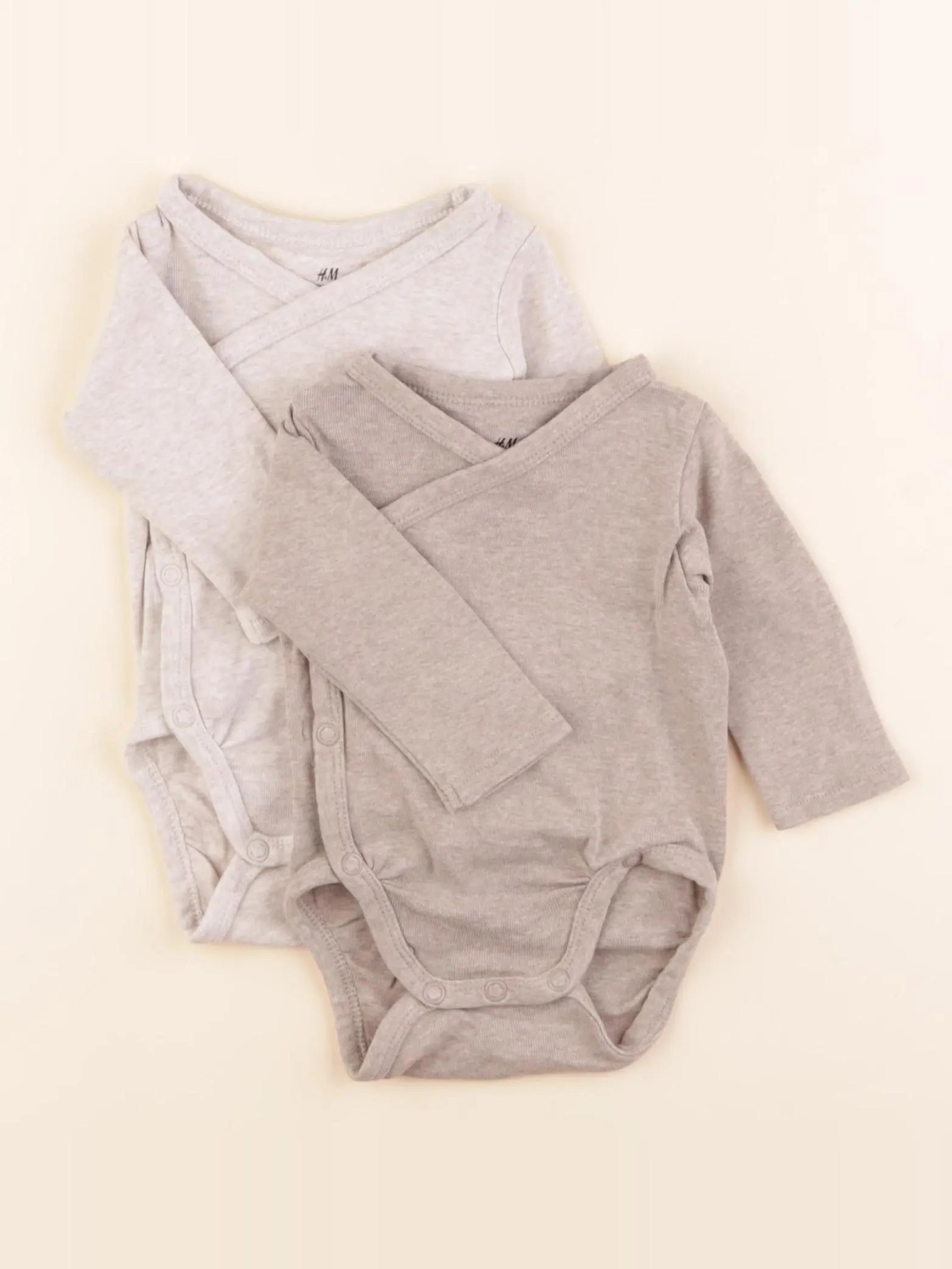 H&M - lot de 2 bodies en coton beige, marron - 1/2 mois