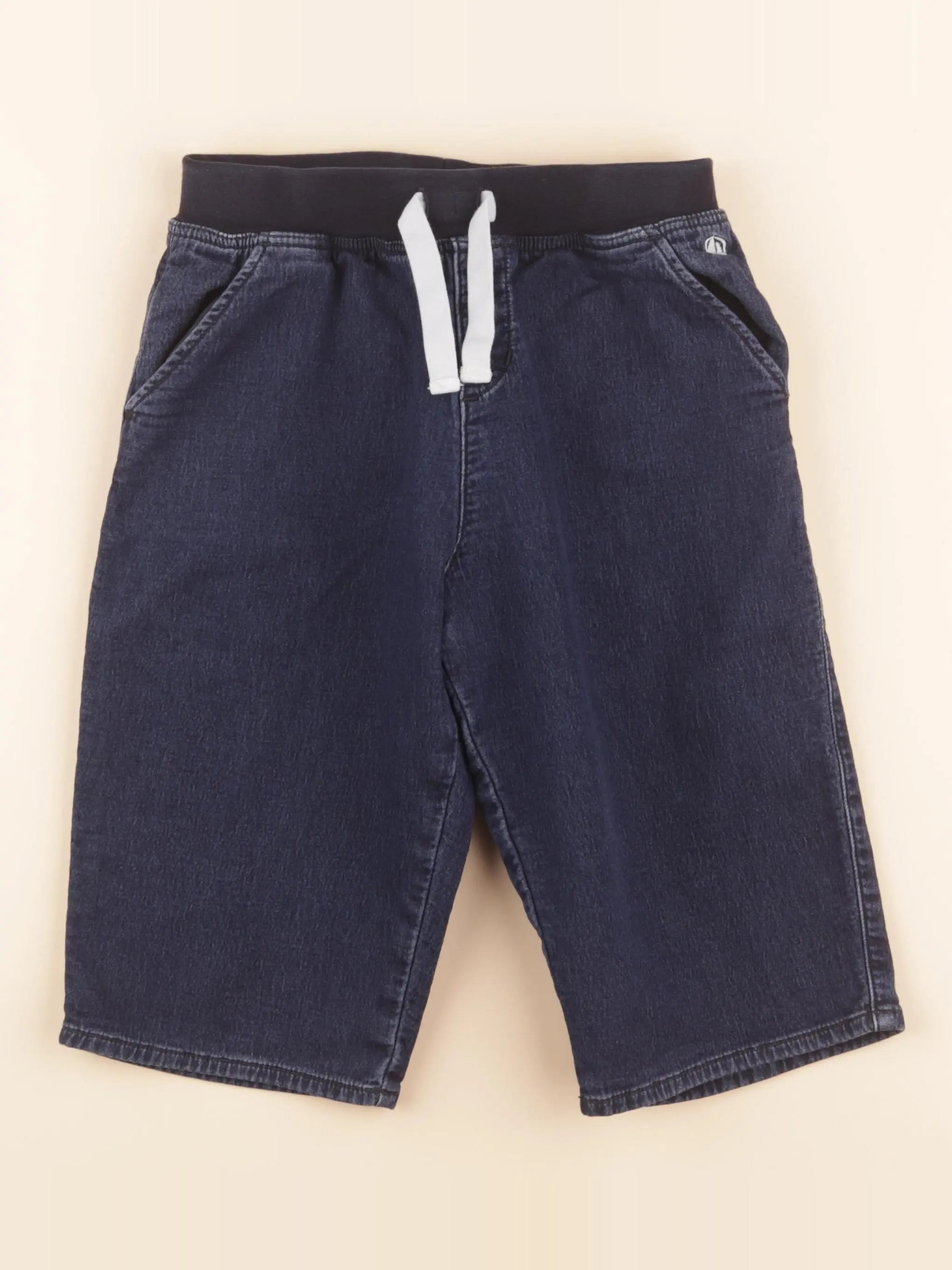 Short bleu