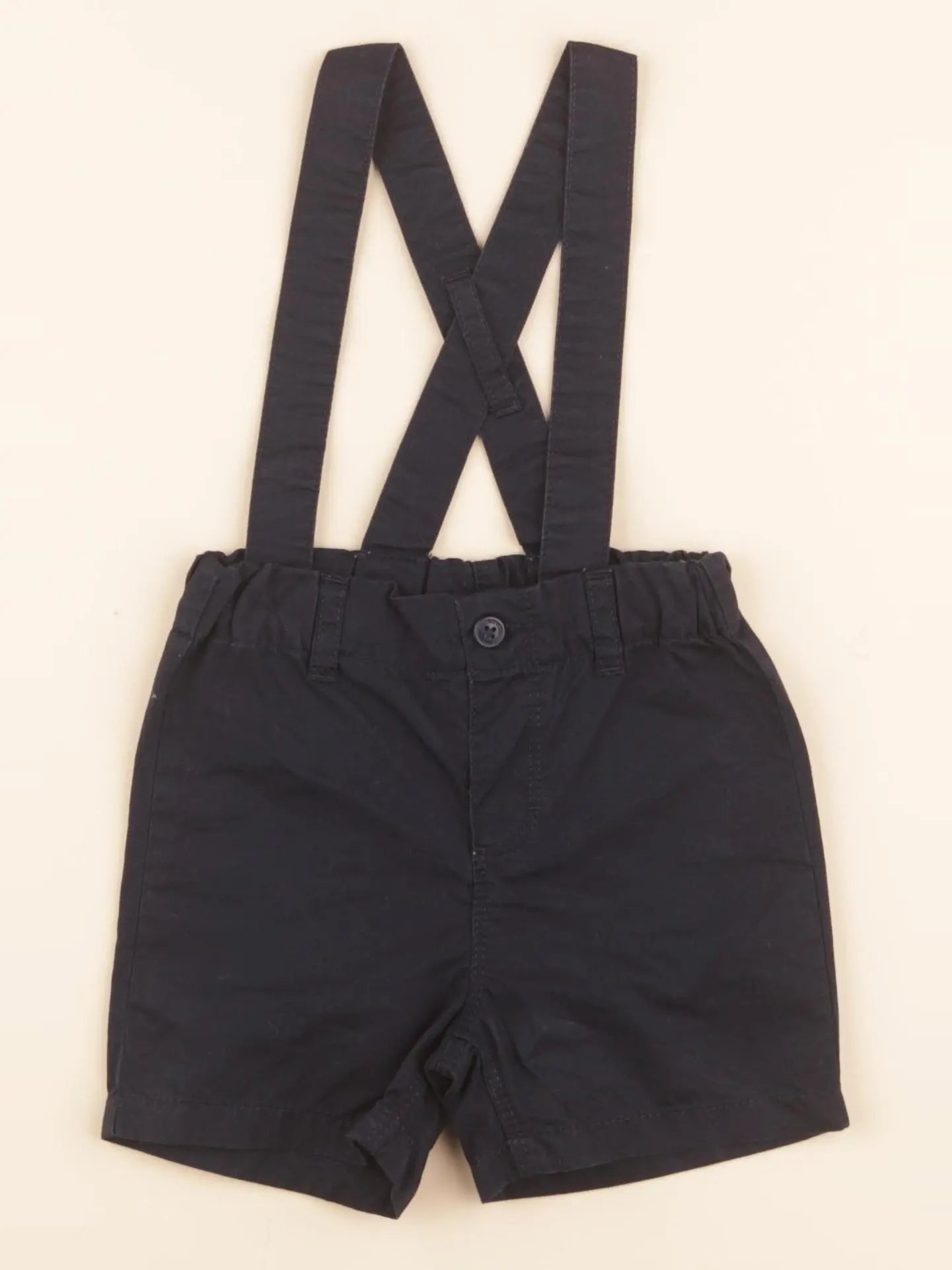 Short bleu