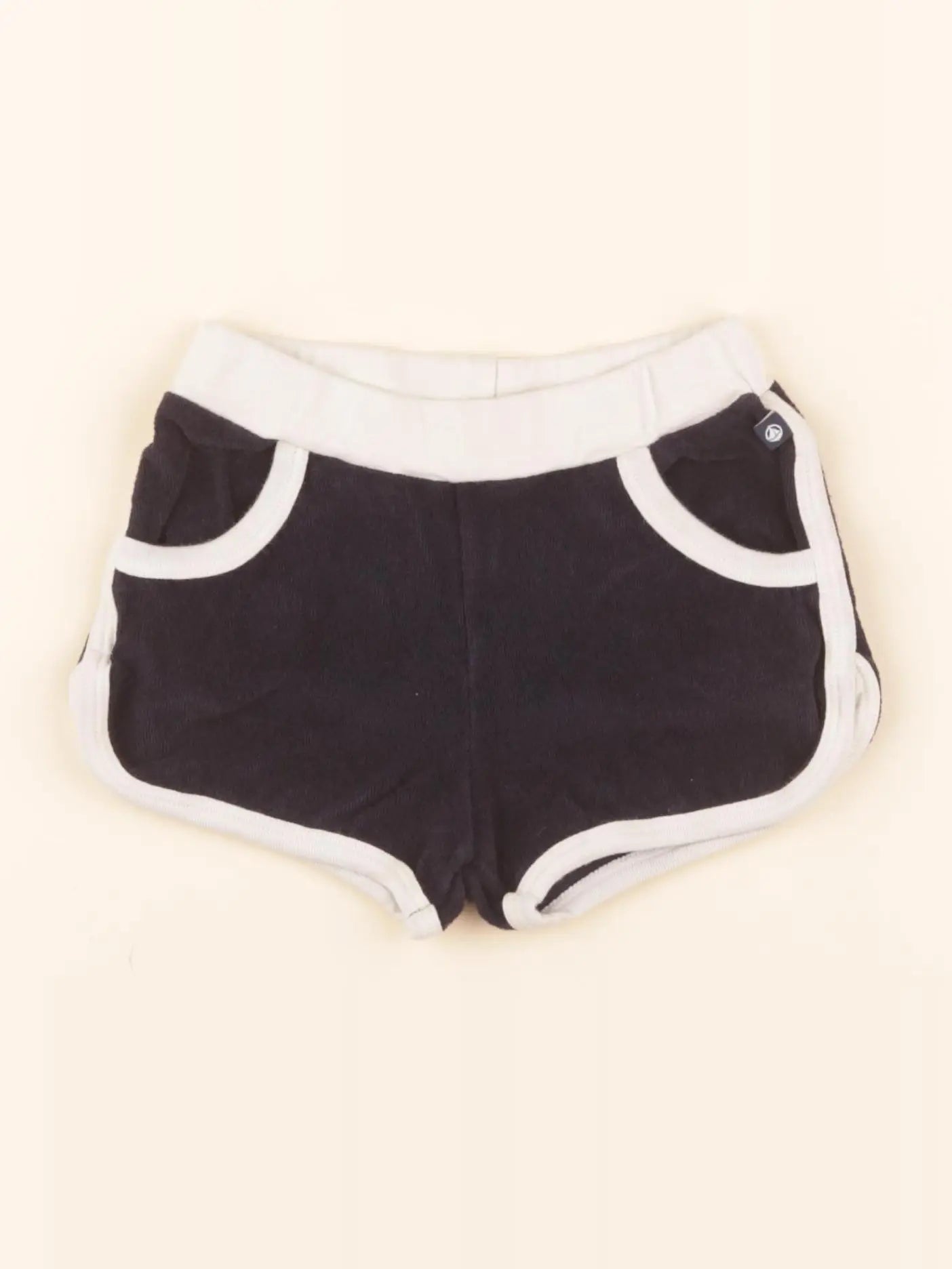 Short bleu, beige
