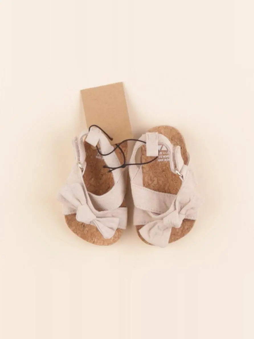 Tape à l'oeil - chaussons beige - pointure 17