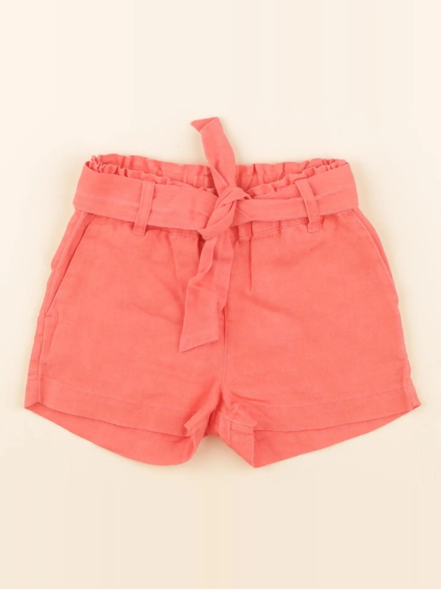Short rouge