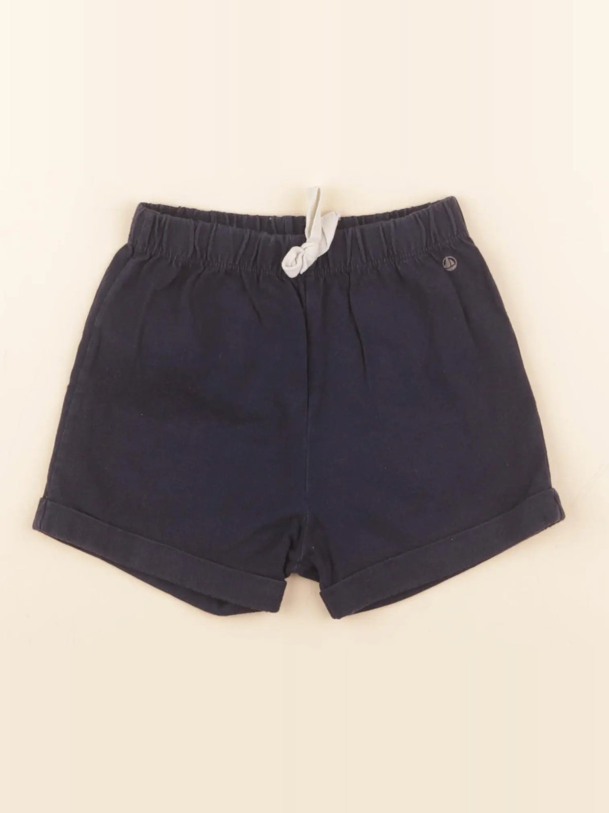 Short bleu