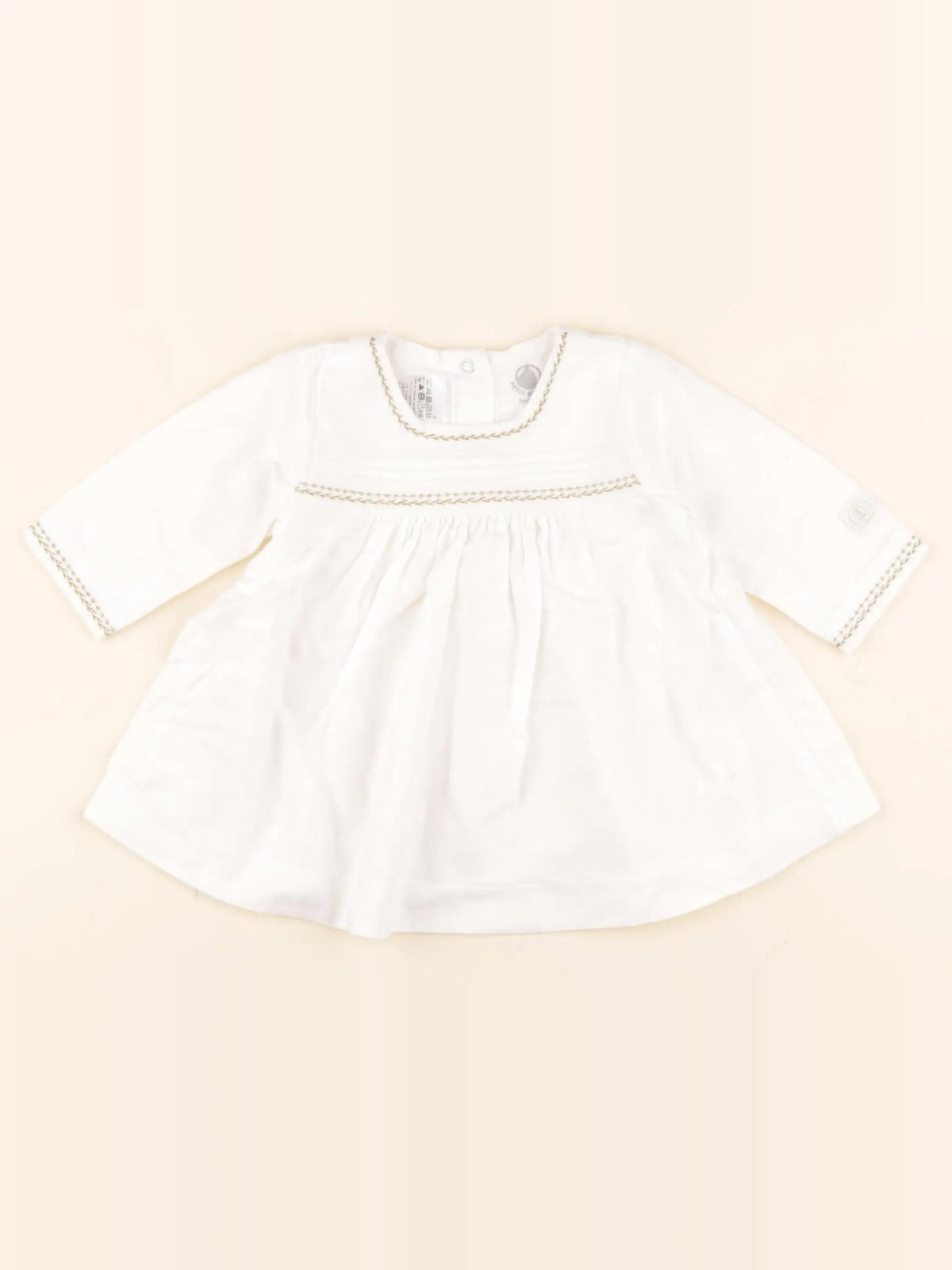 Robe blanc, or