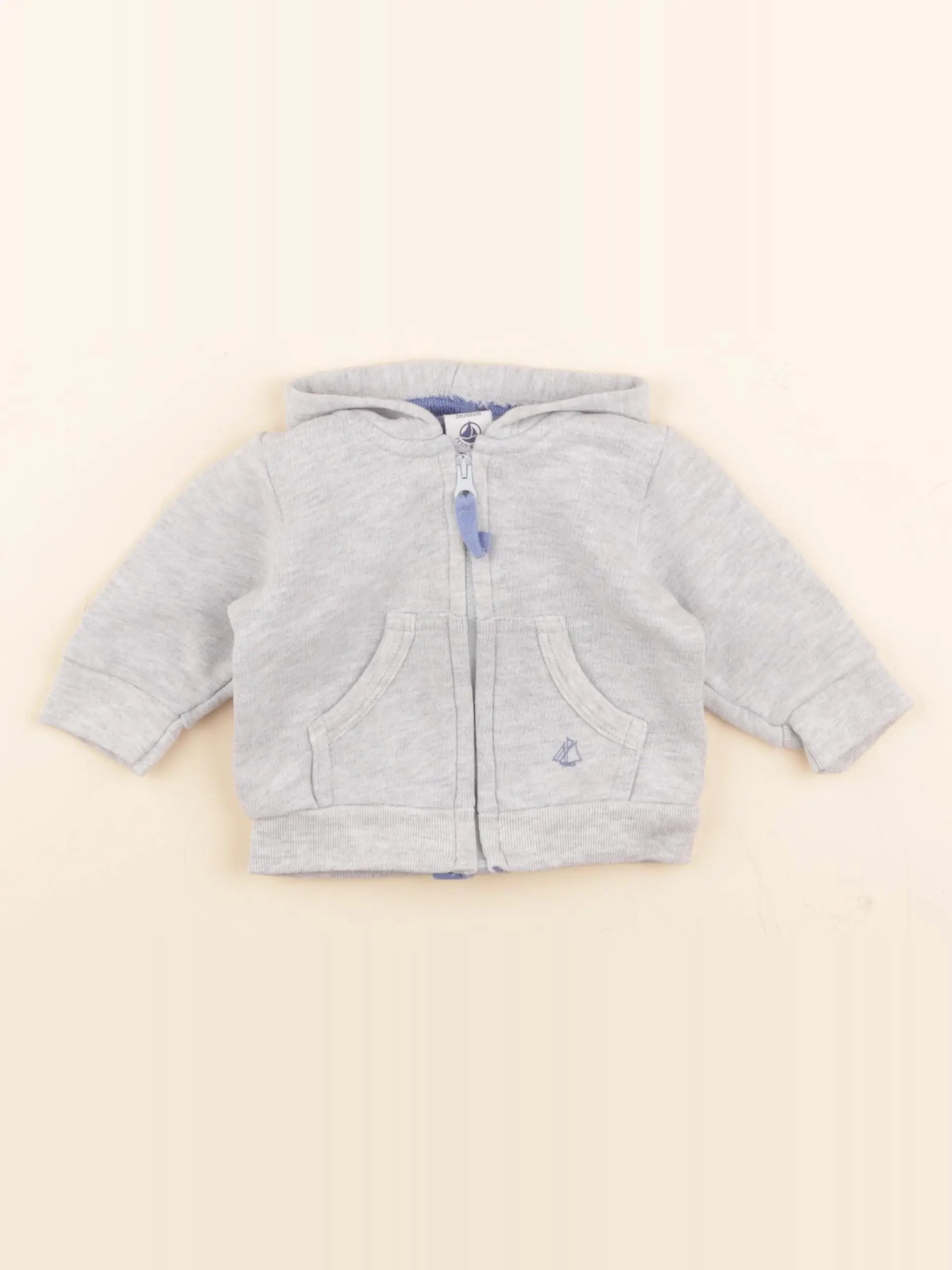 Sweat gris