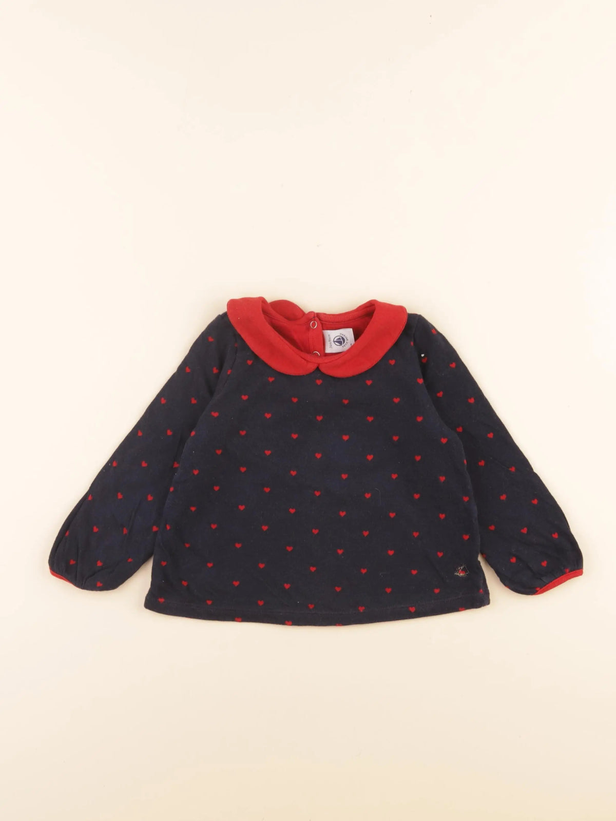 Tee-shirt bleu, rouge
