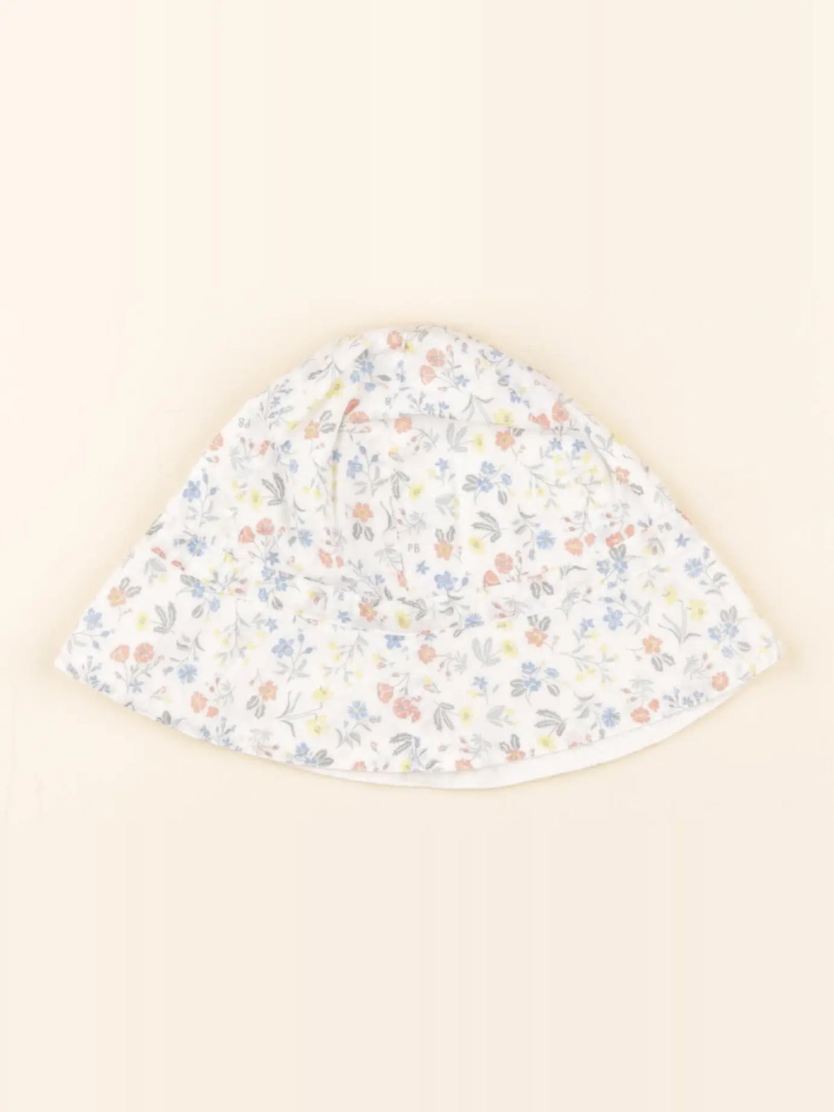 Chapeau multicolore