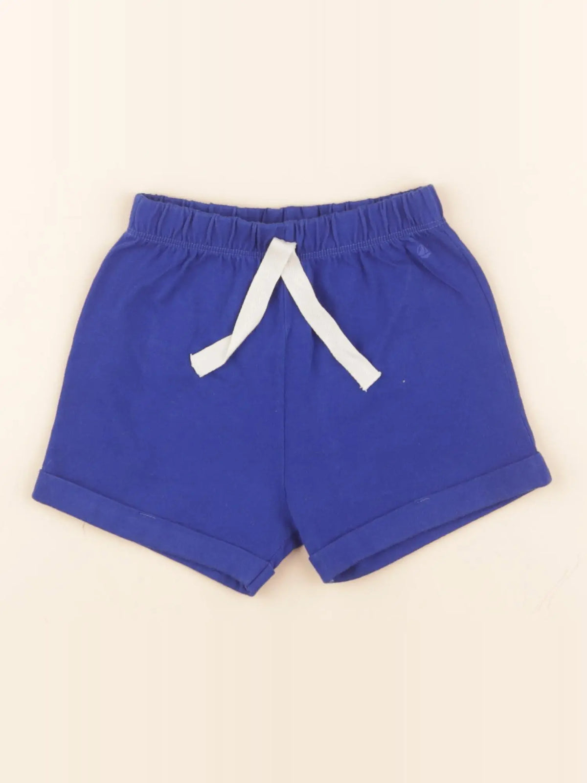 Short bleu