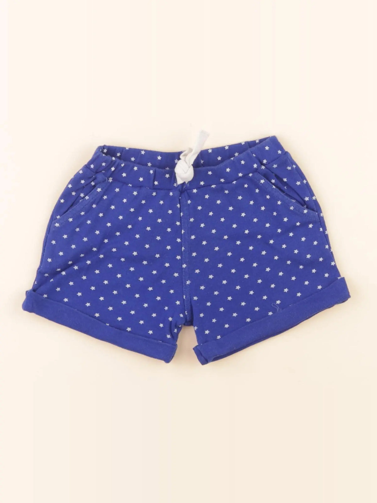 Short bleu