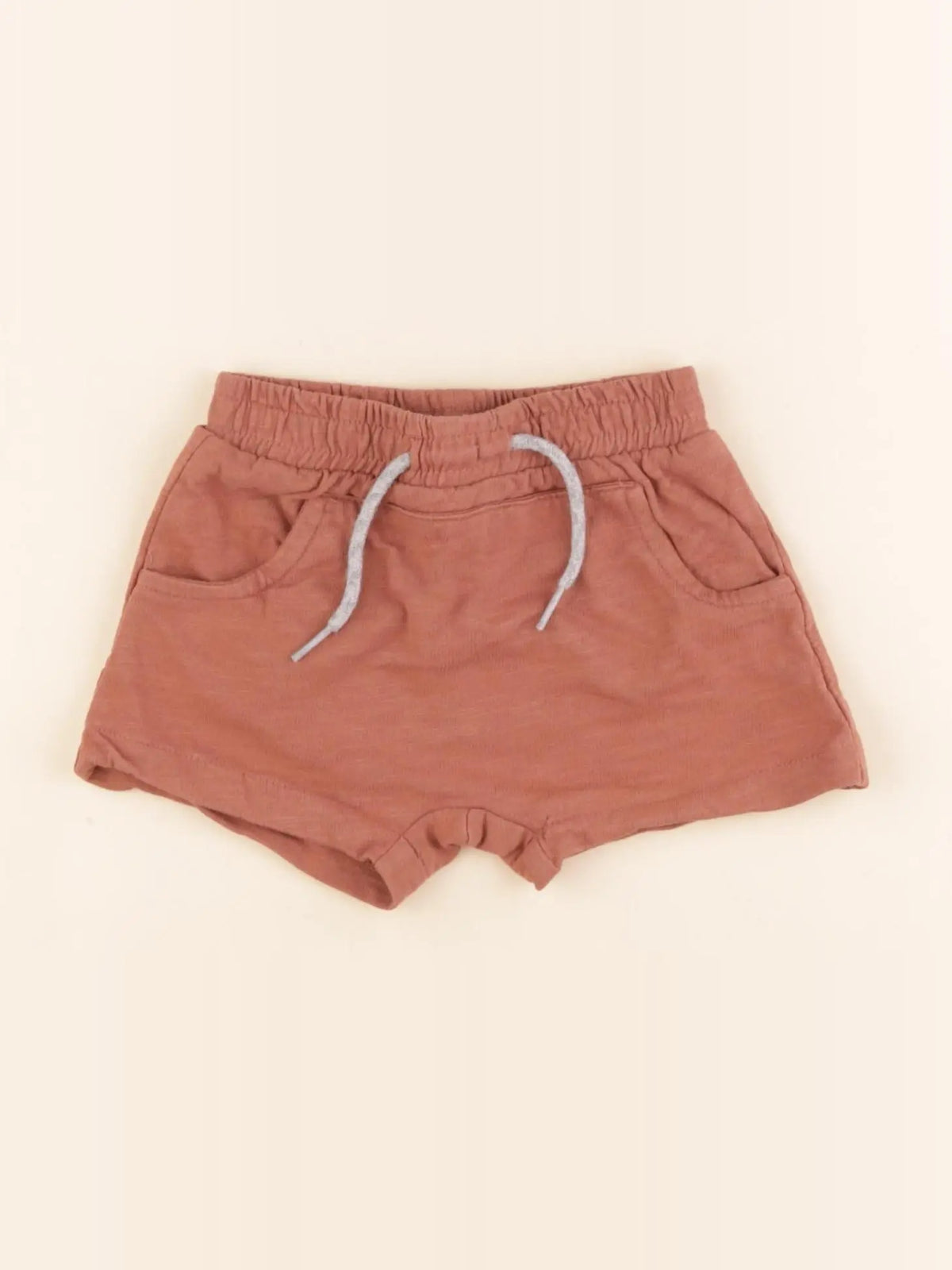 Vertbaudet - short rouge - 9 mois