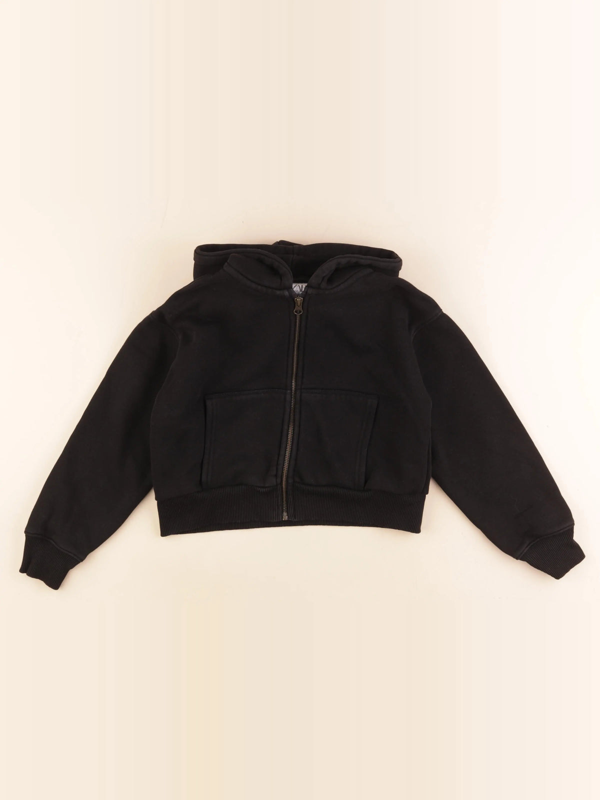 Zara - sweat noir - 9/10 ans