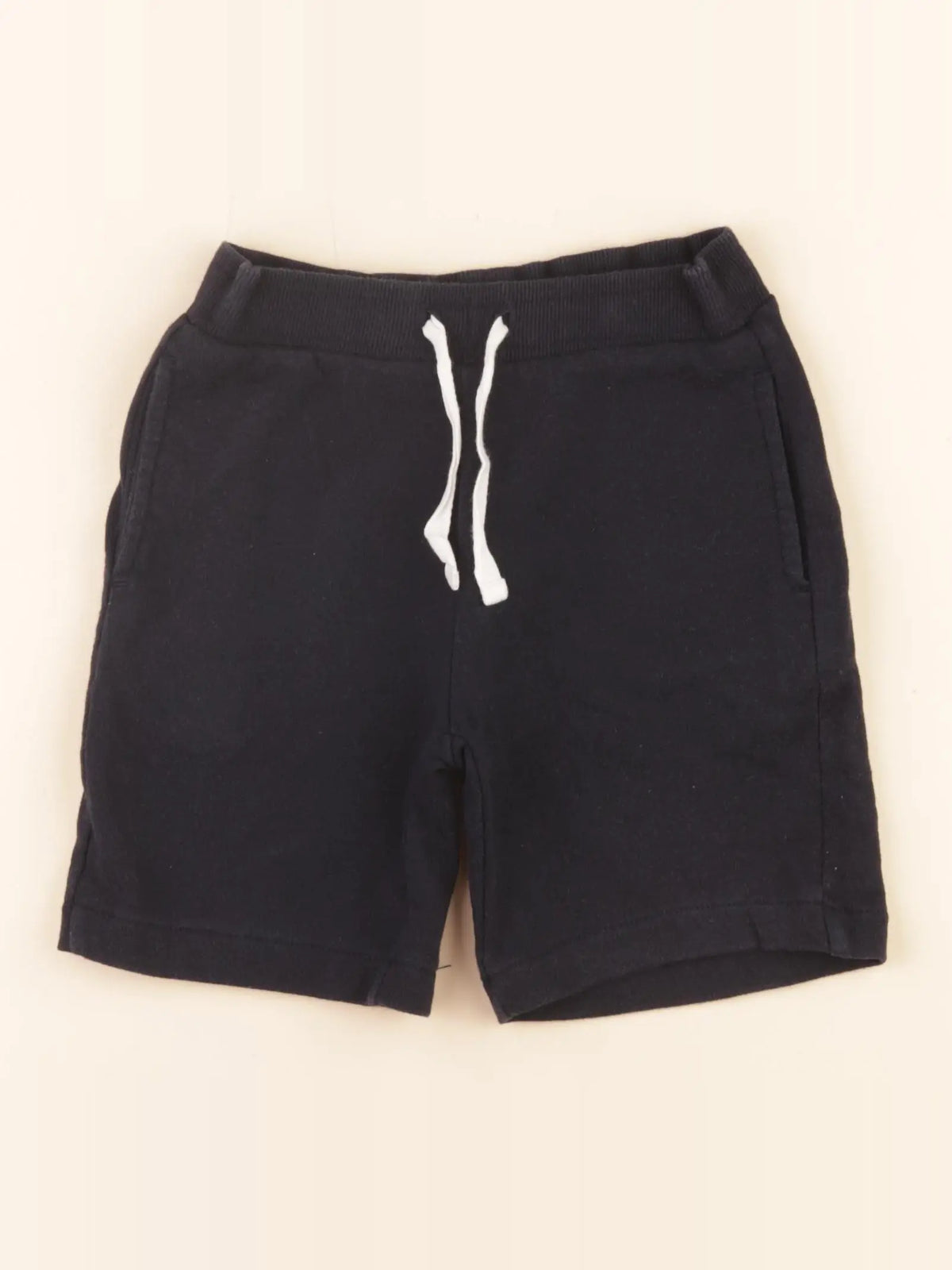 Vertbaudet - short noir - 6 ans