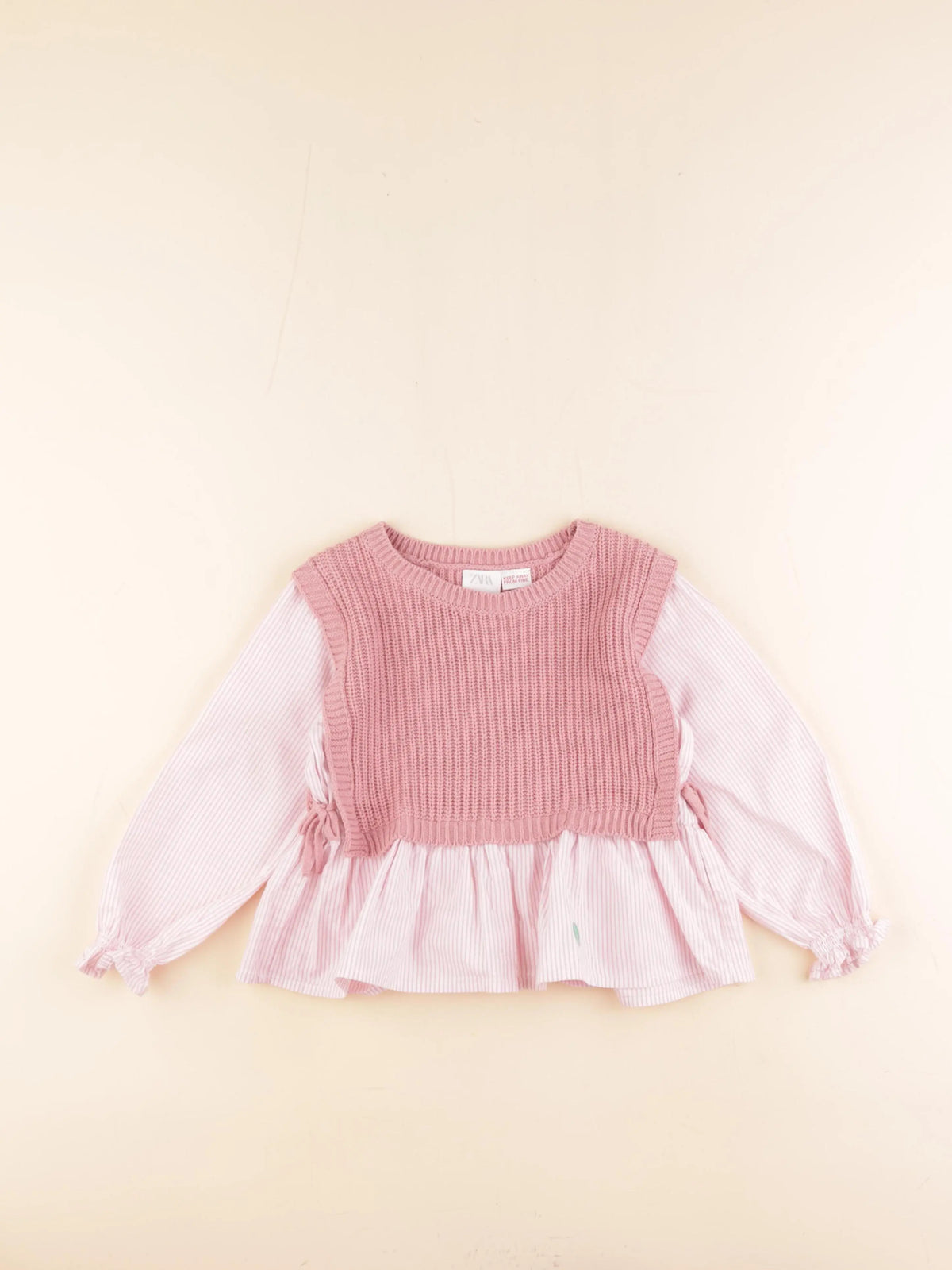 Zara - pull rose - 4 ans