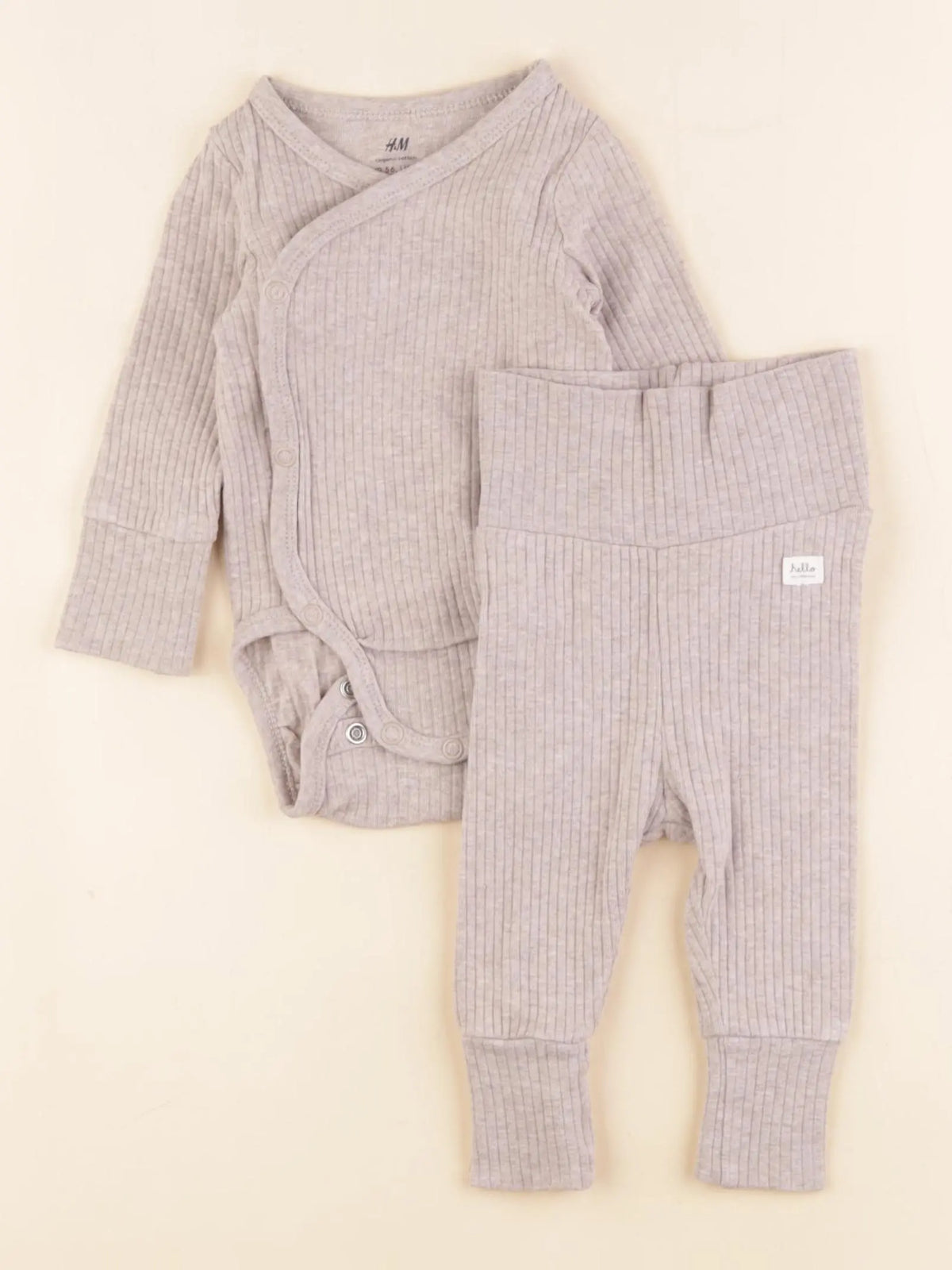 H&M - ensemble beige - 1/2 mois