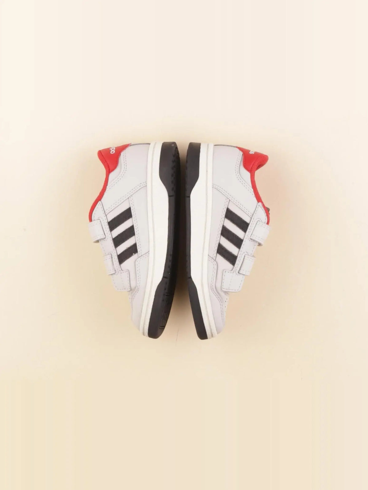 Adidas - baskets gris, rouge - pointure 30