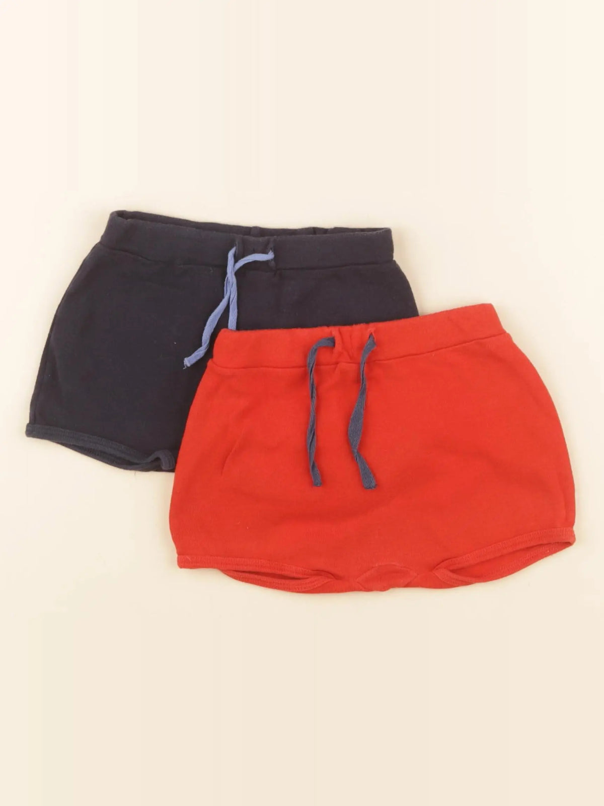 Petit Bateau - lot de 2 shorts bleu, rouge - 24 mois