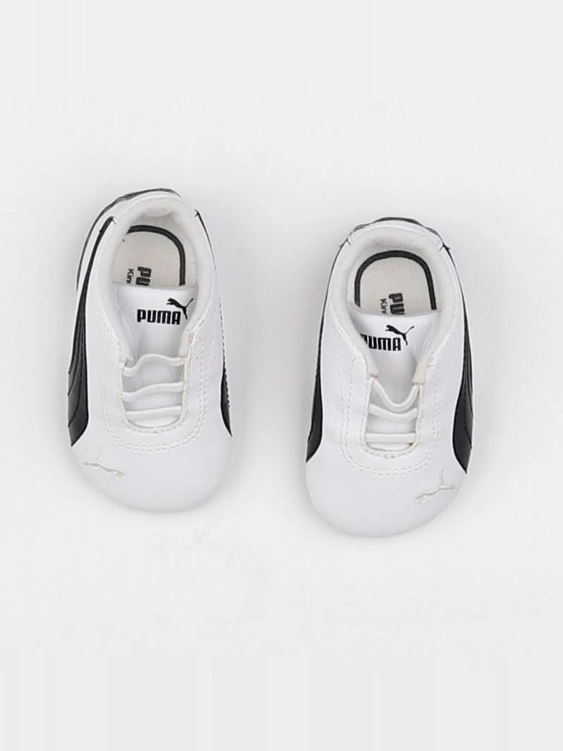Puma - chaussons blanc - pointure 17