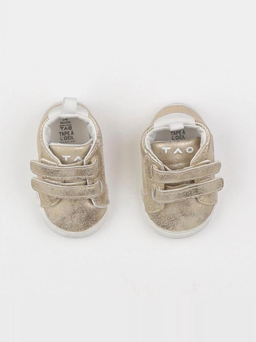 Tape à l'oeil - chaussons or - pointure 17