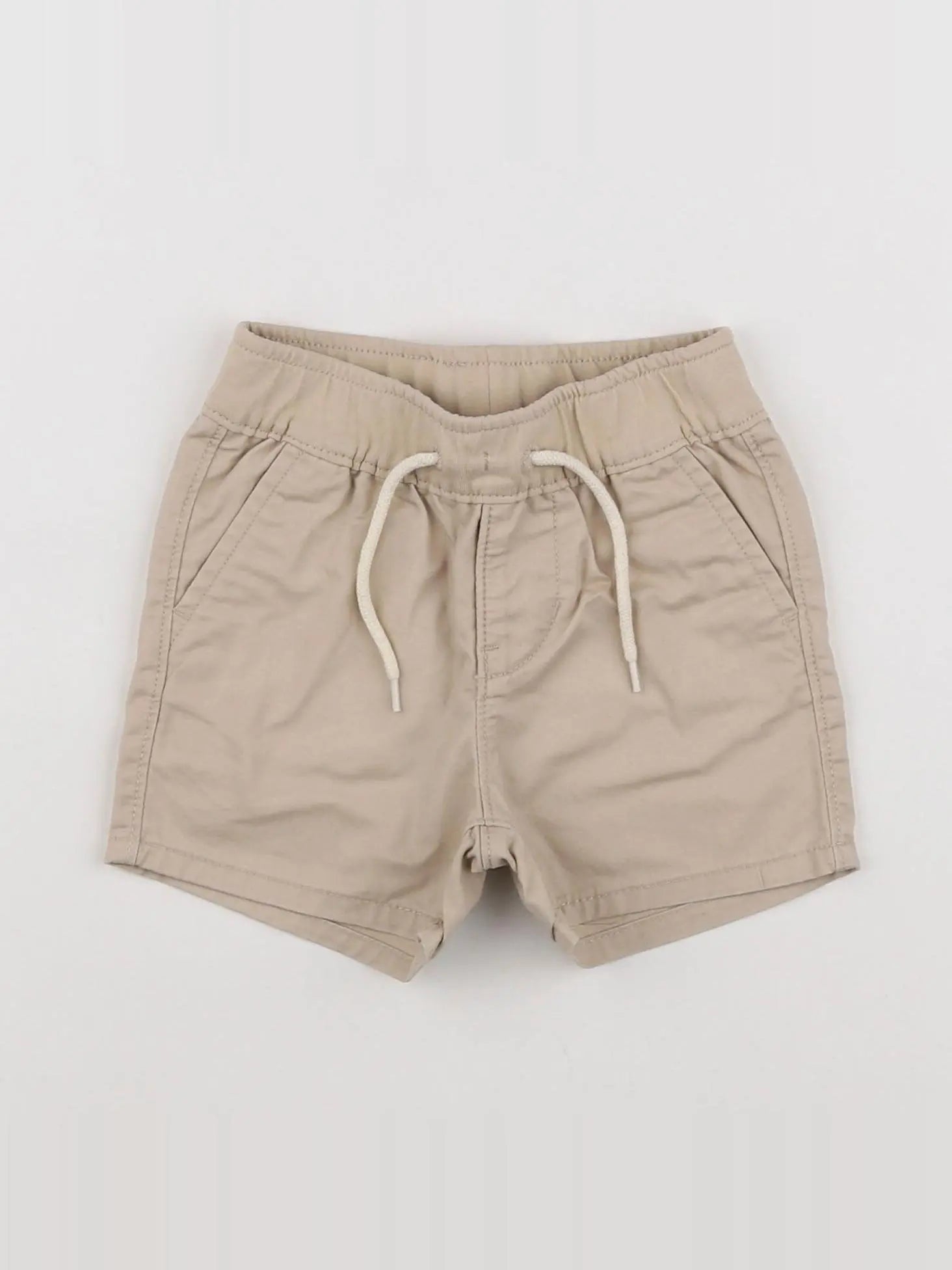 GAP - short beige - 6/12 mois