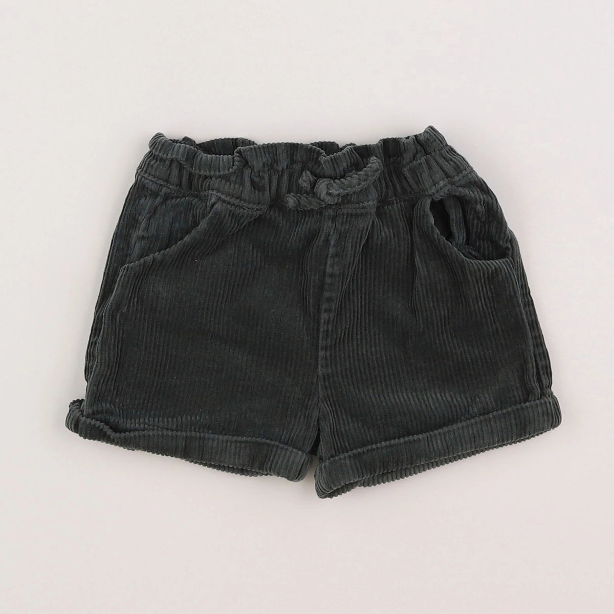 Vertbaudet - short vert - 18 mois