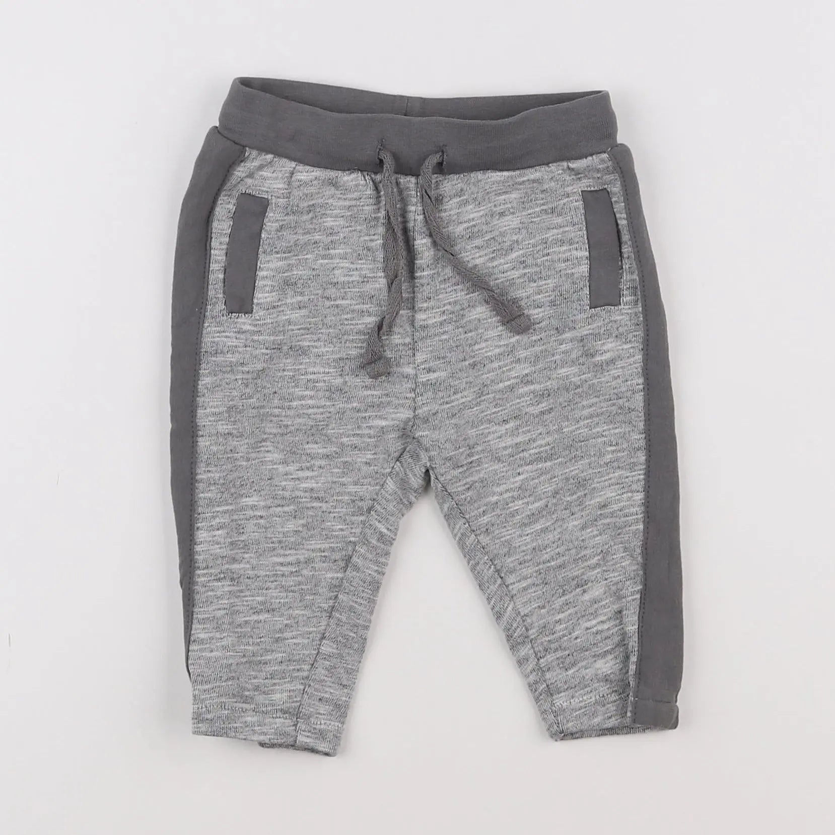 Vertbaudet - jogging gris - 6 mois