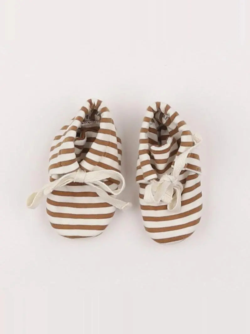 Quincy Mae - chaussons marron, beige - pointure 17