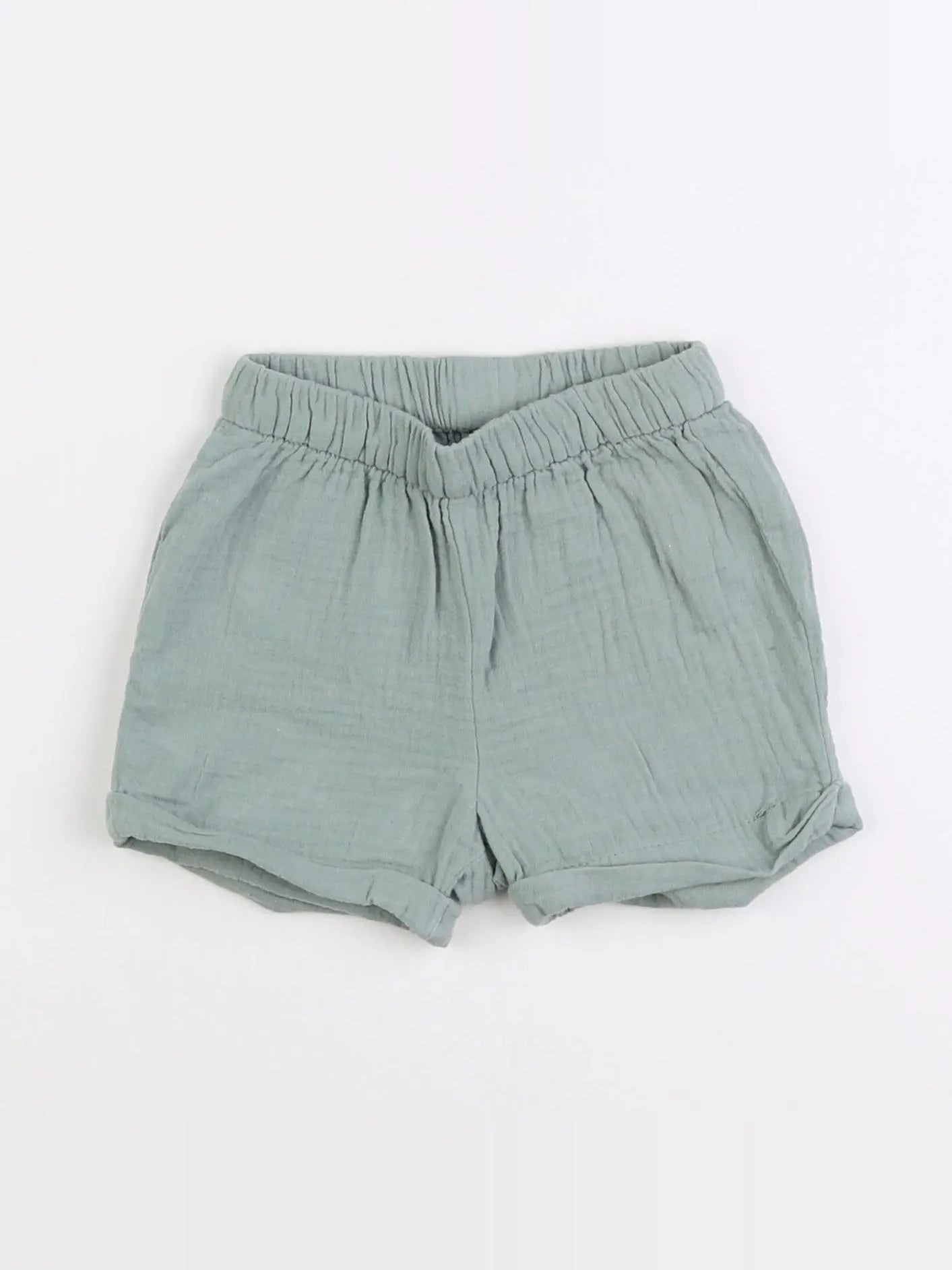 H&M - short vert - 6 mois