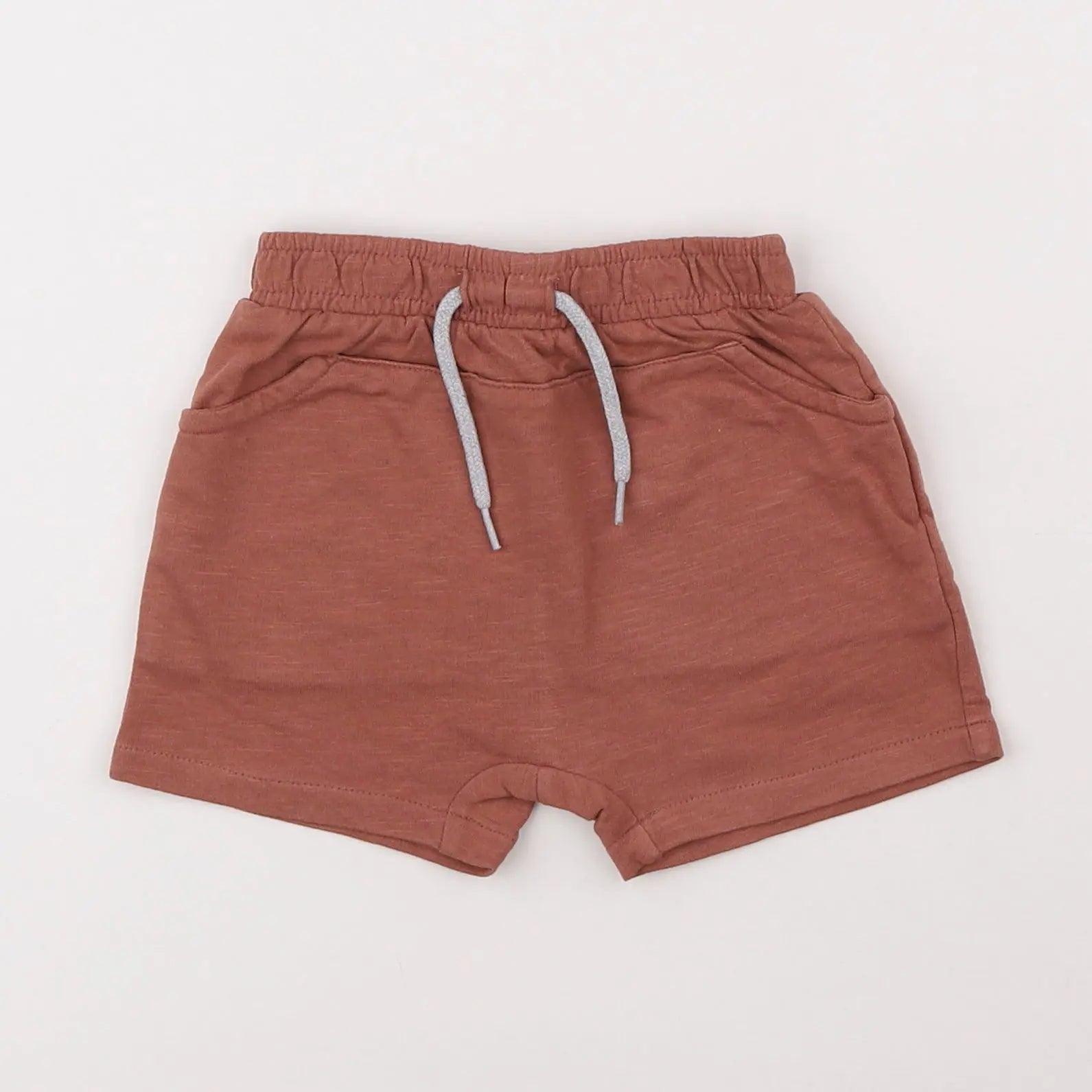 Vertbaudet - short rouge - 12 mois