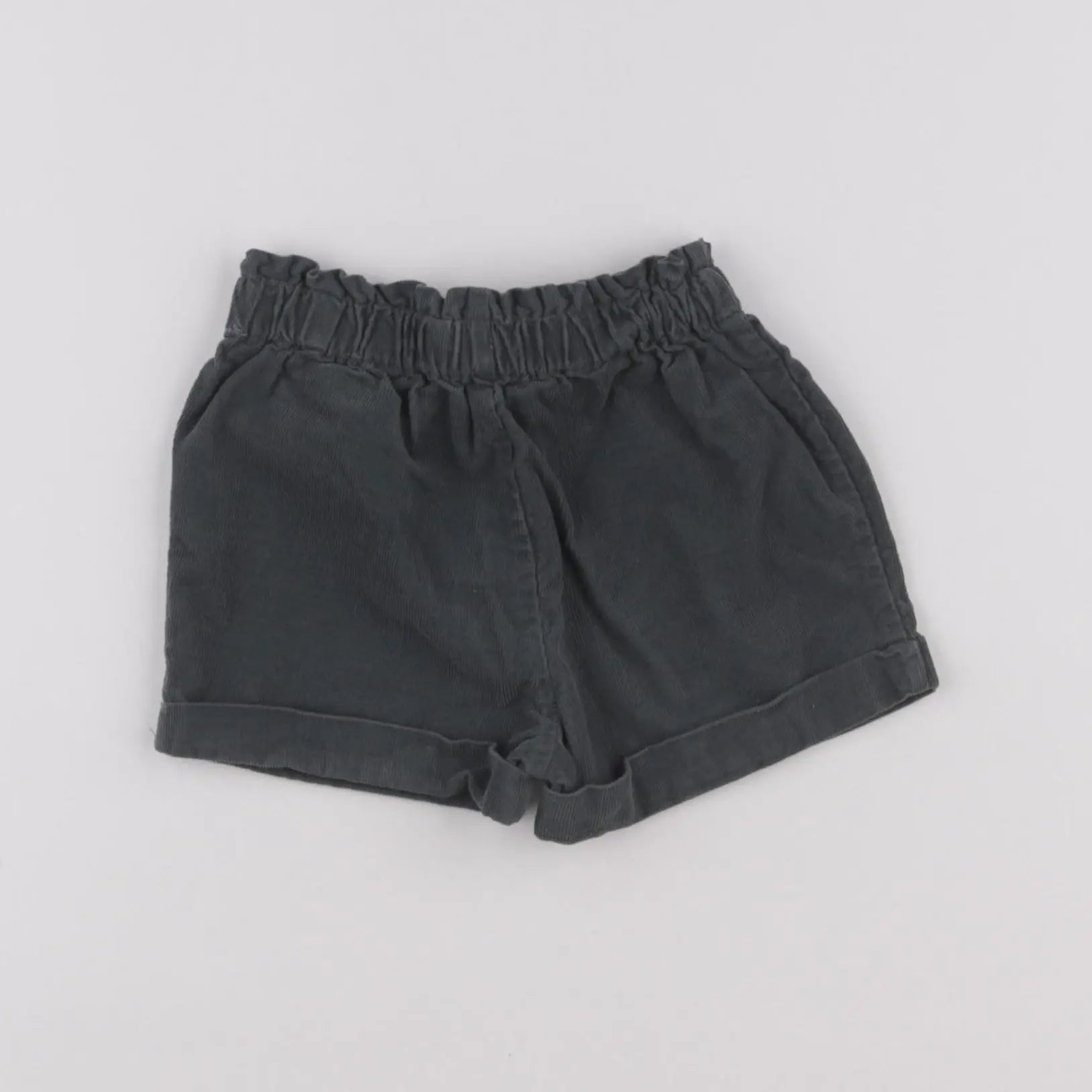 Vertbaudet - short vert - 18 mois
