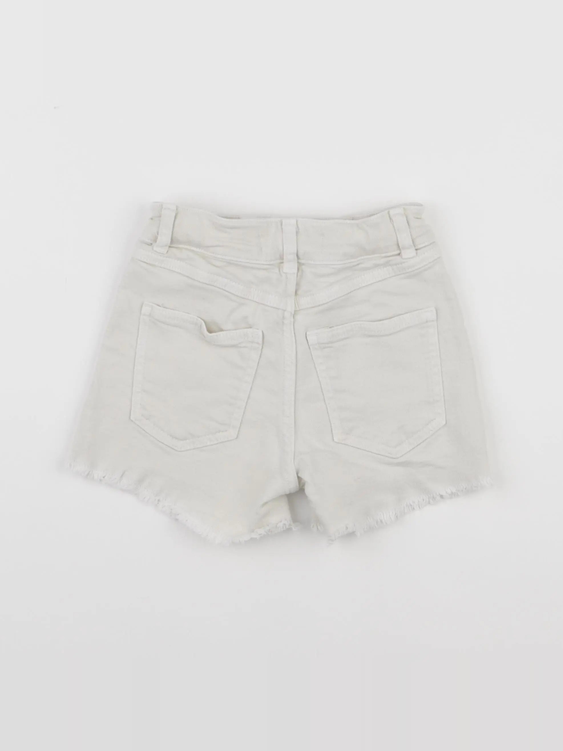 Zara - short beige - 7 ans
