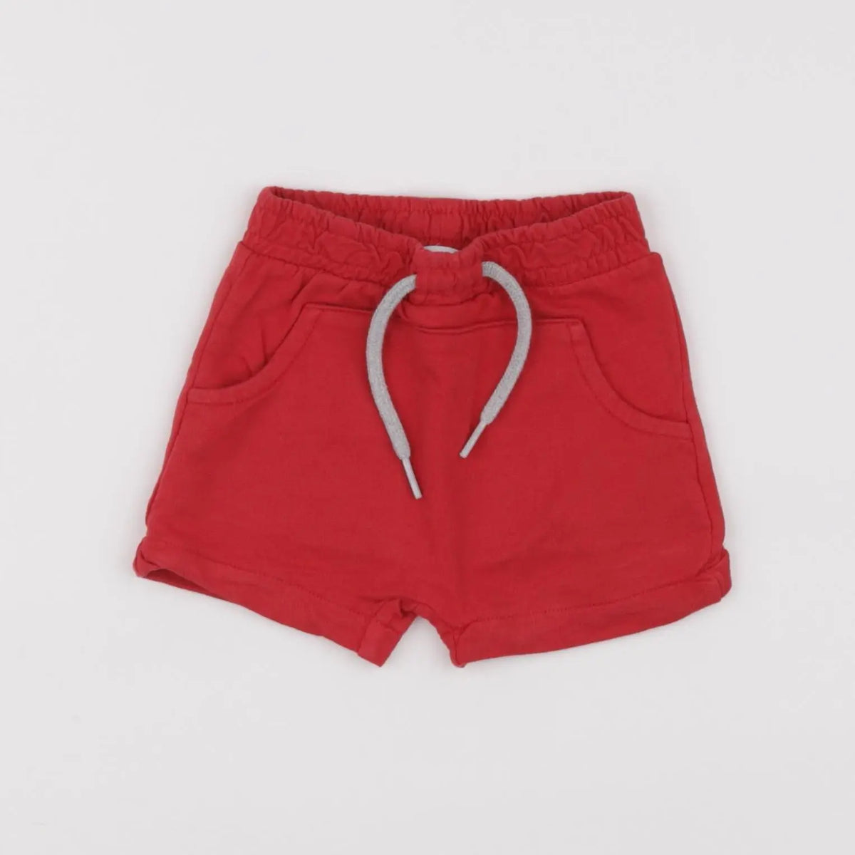 Vertbaudet - short rouge - 6 mois