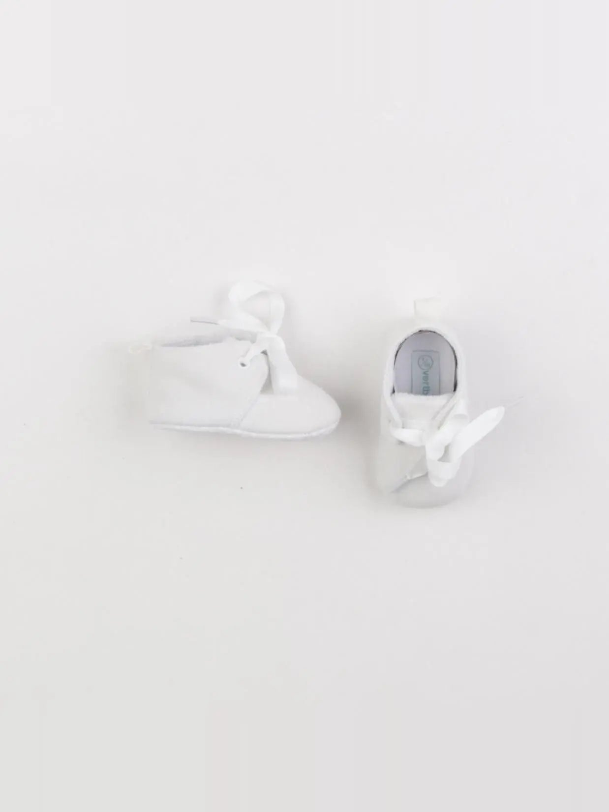 Vertbaudet - chaussons blanc - pointure 17